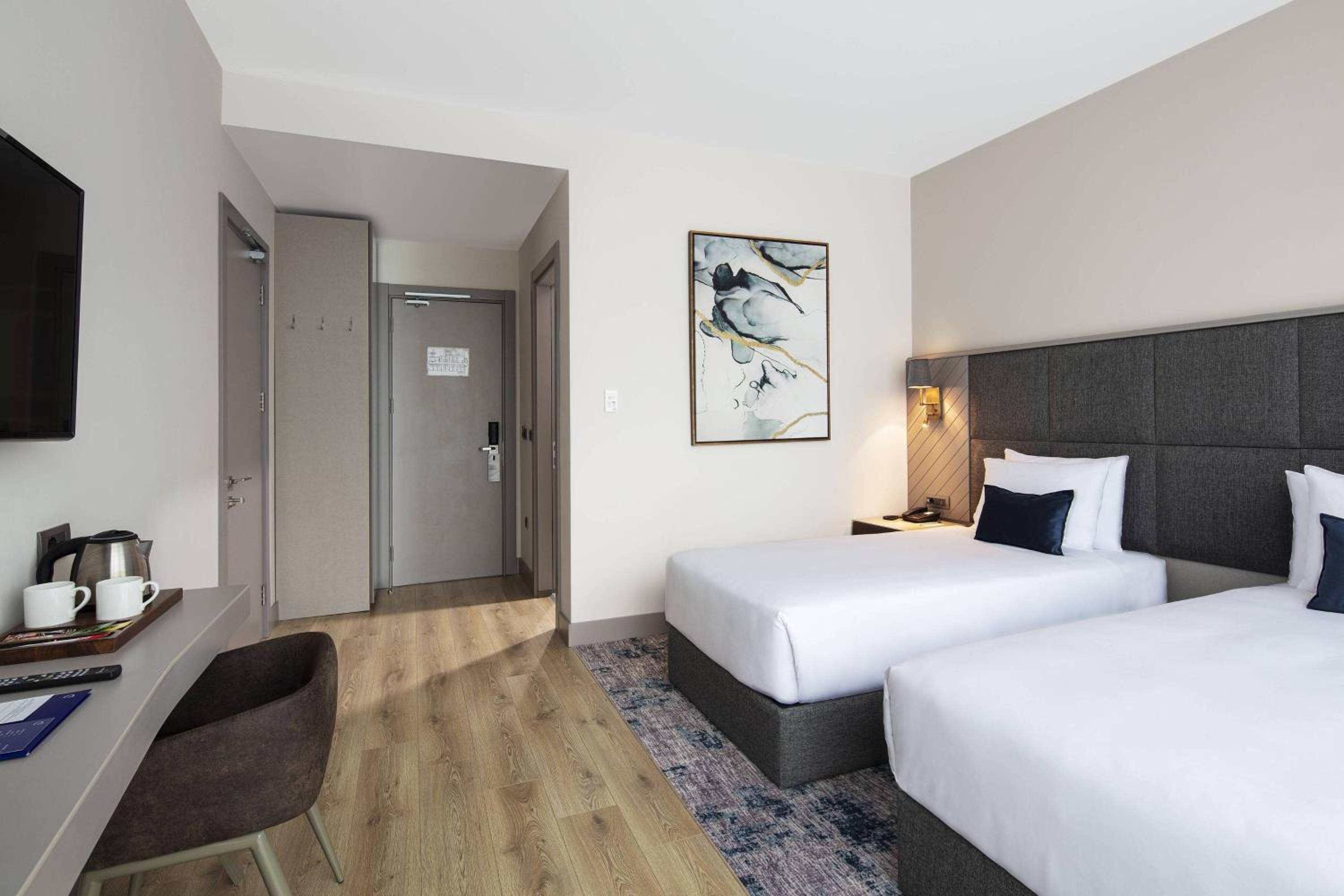 Delta Hotels by Marriott İstanbul Kağıthane - Image 36