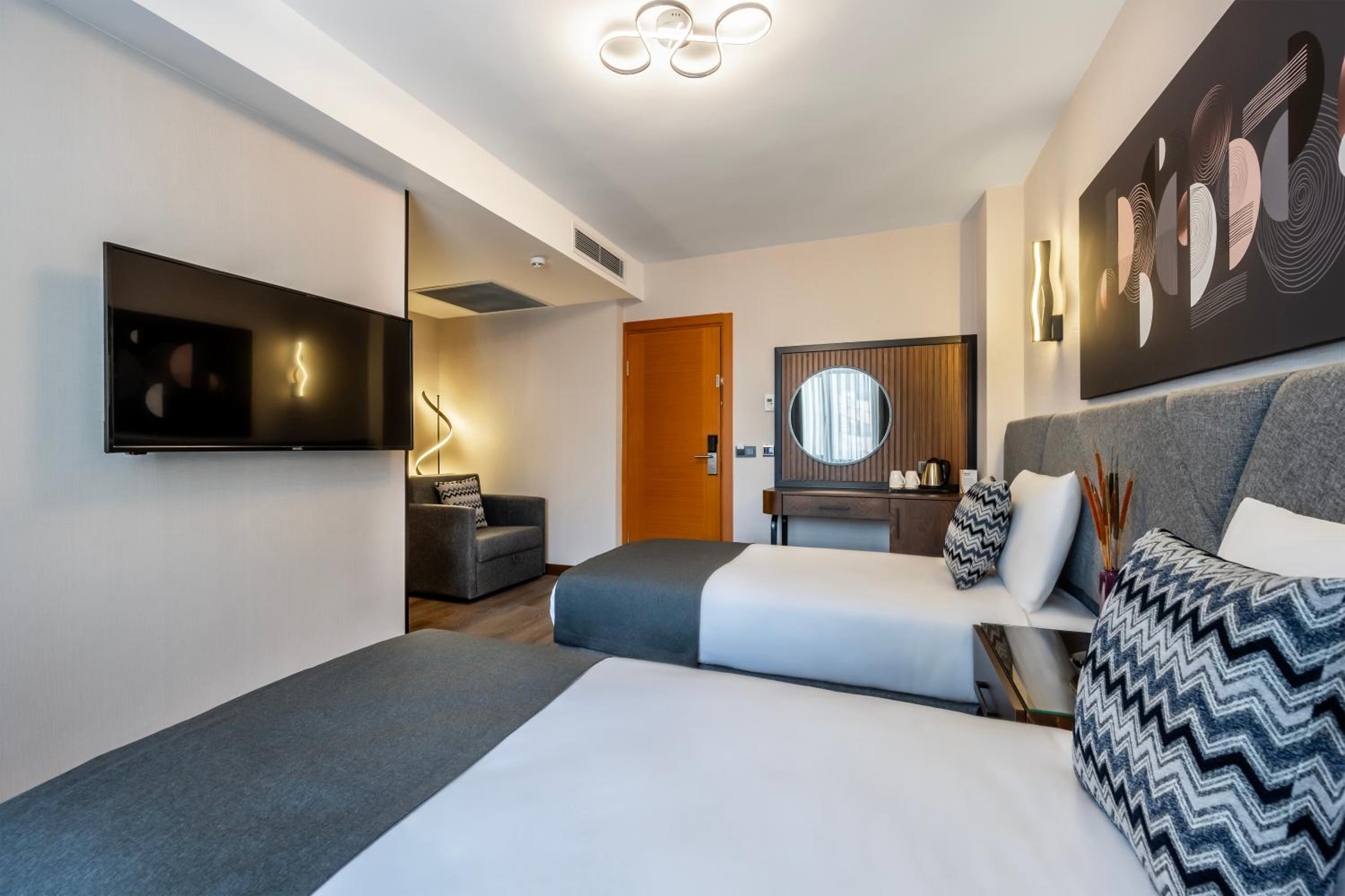 Hotel Bristol - Image 23