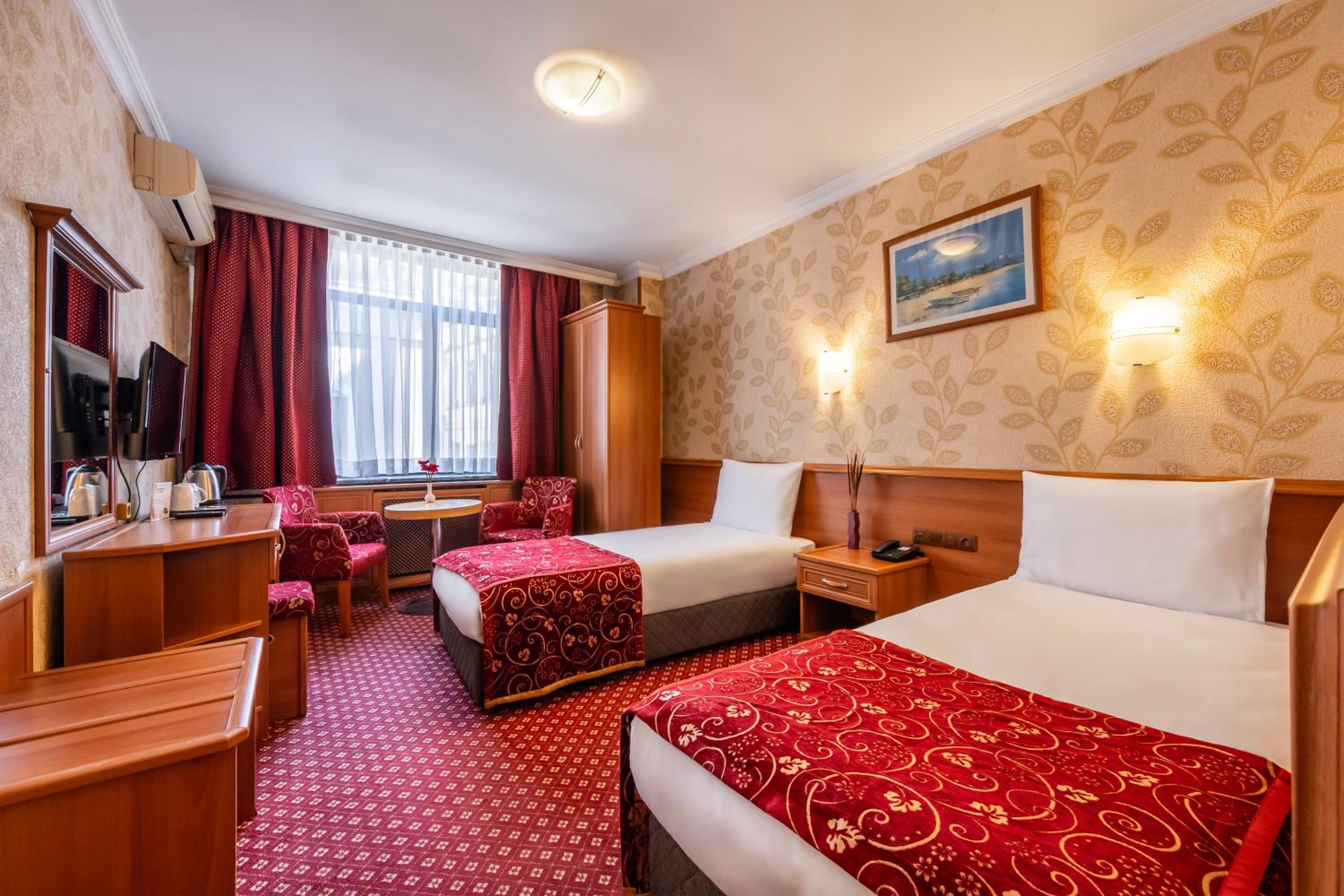 Hotel Bristol - Image 33