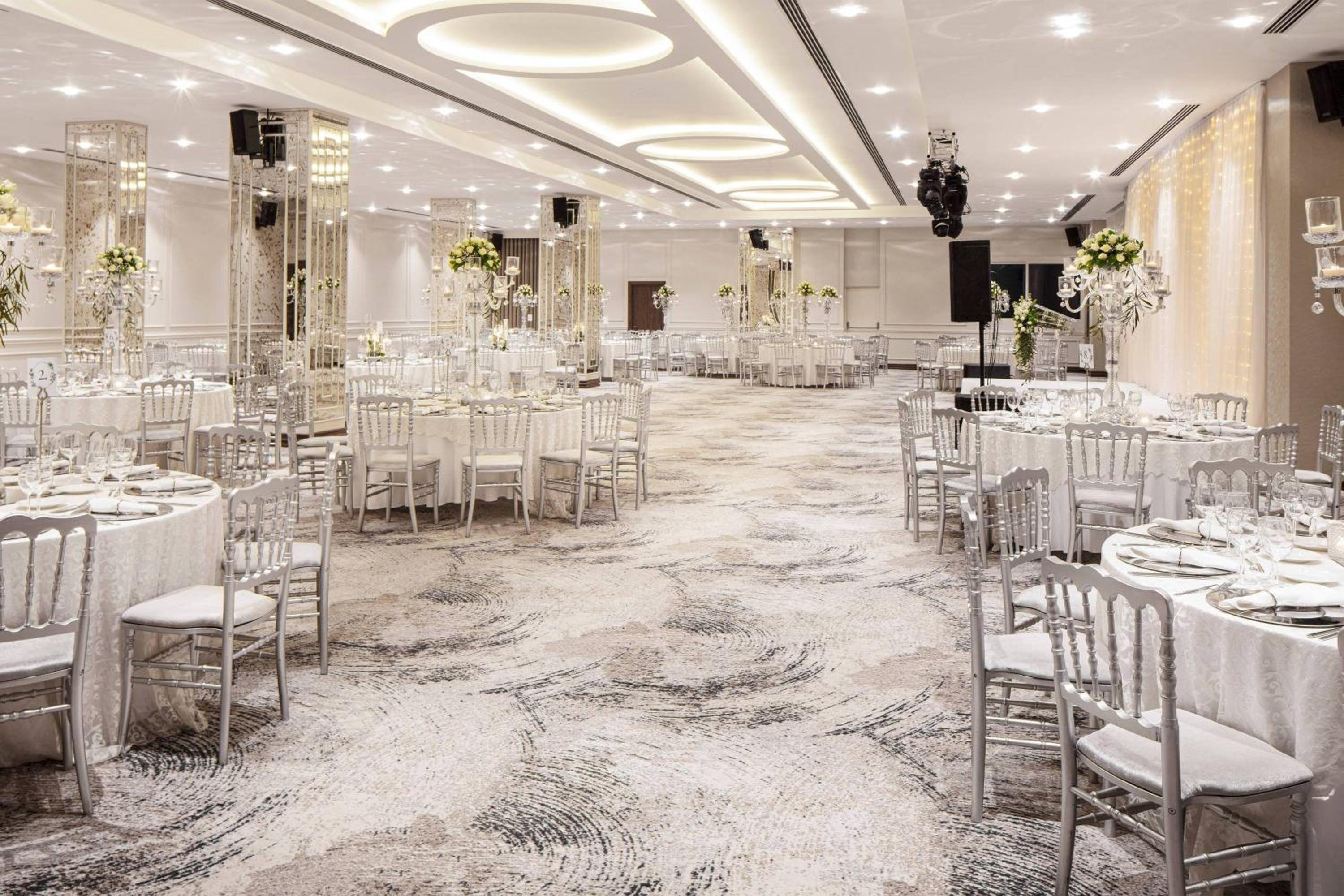 Delta Hotels by Marriott İstanbul Kağıthane - Image 22