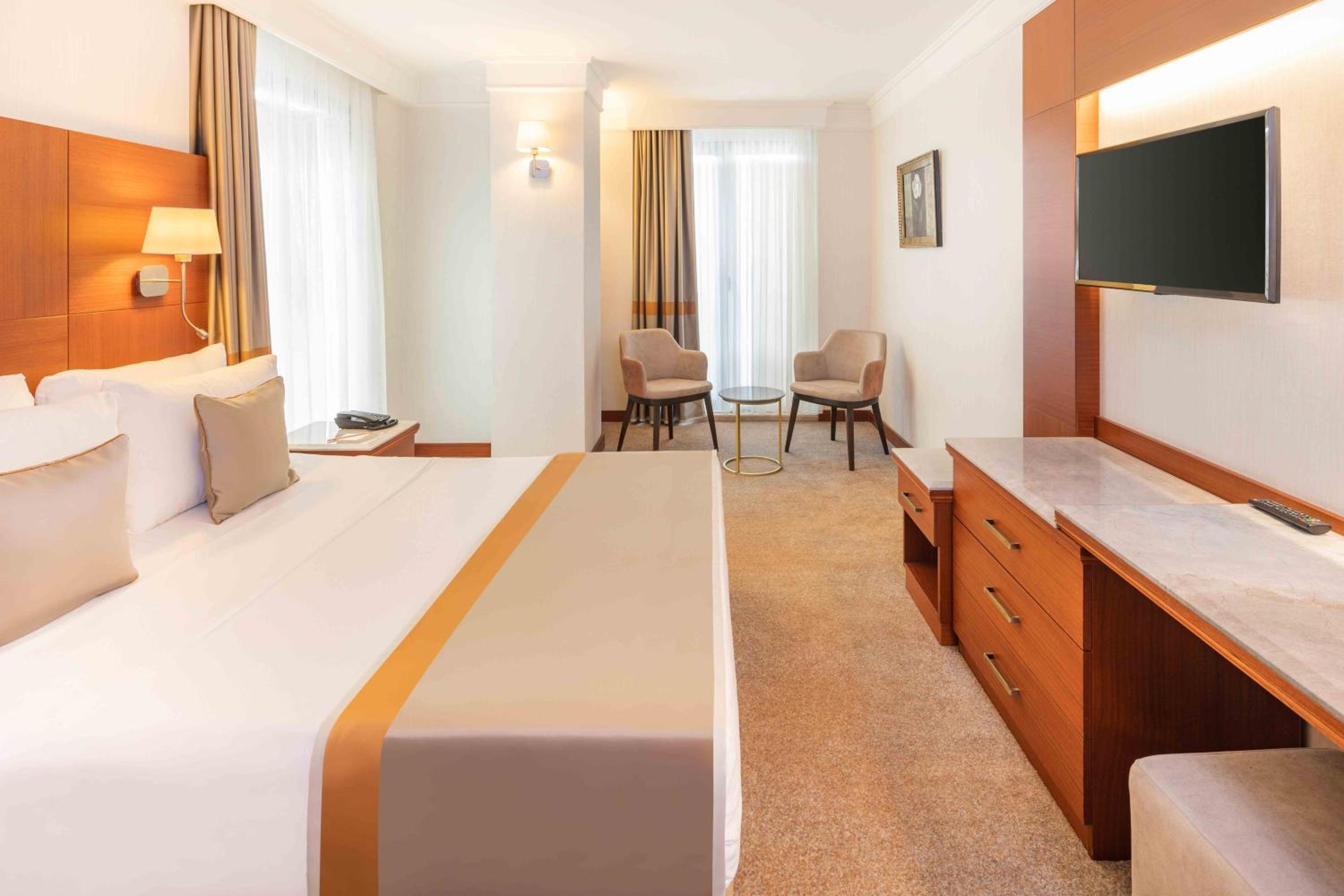 Vicenza Hotel - Image 48