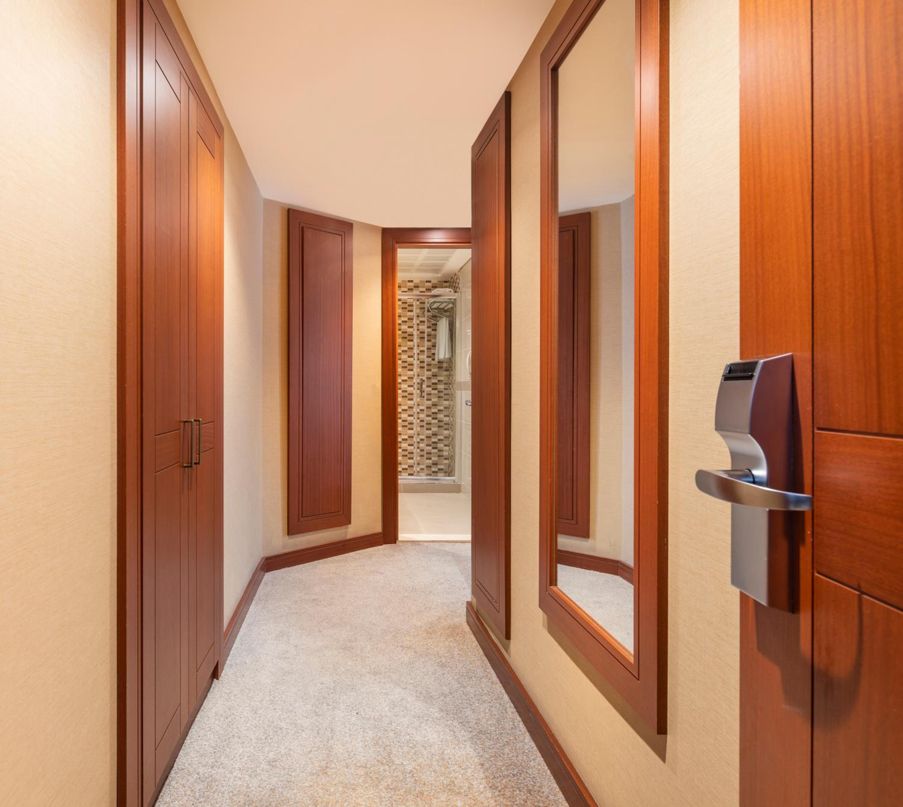 Vicenza Hotel - Image 54