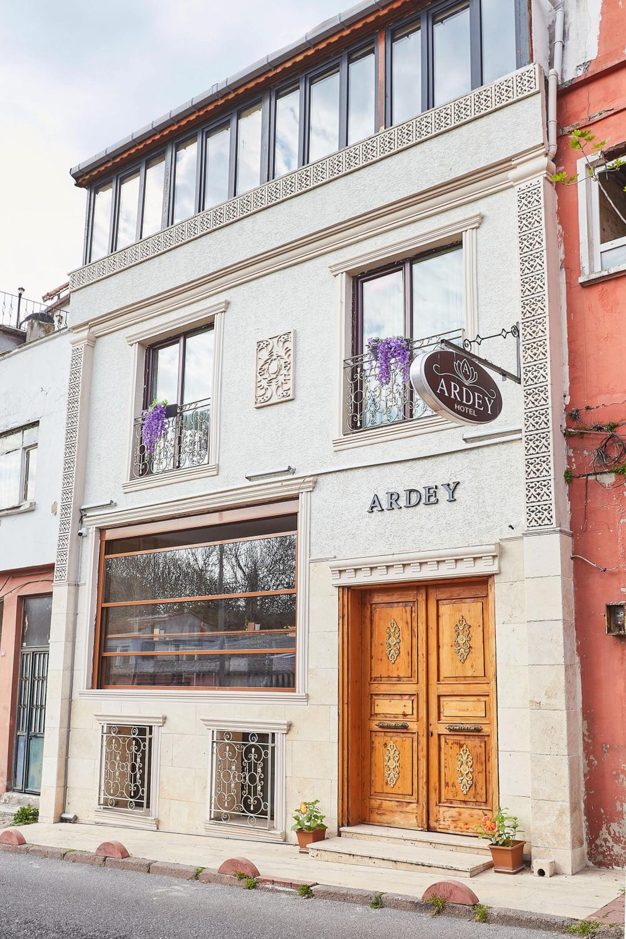 Ardey Otel - Image 52