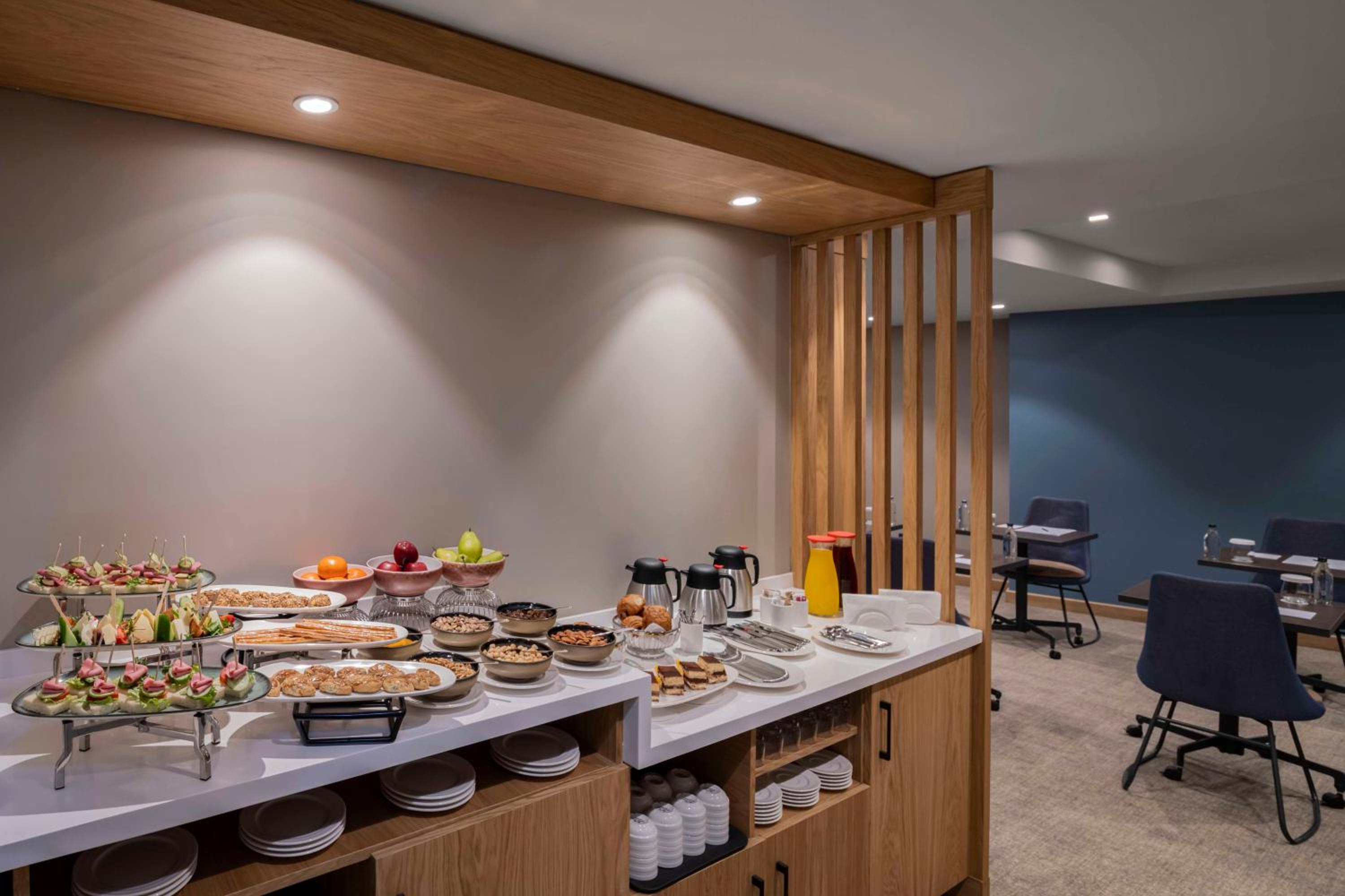 Hampton By Hilton İstanbul Sirkeci - Image 28