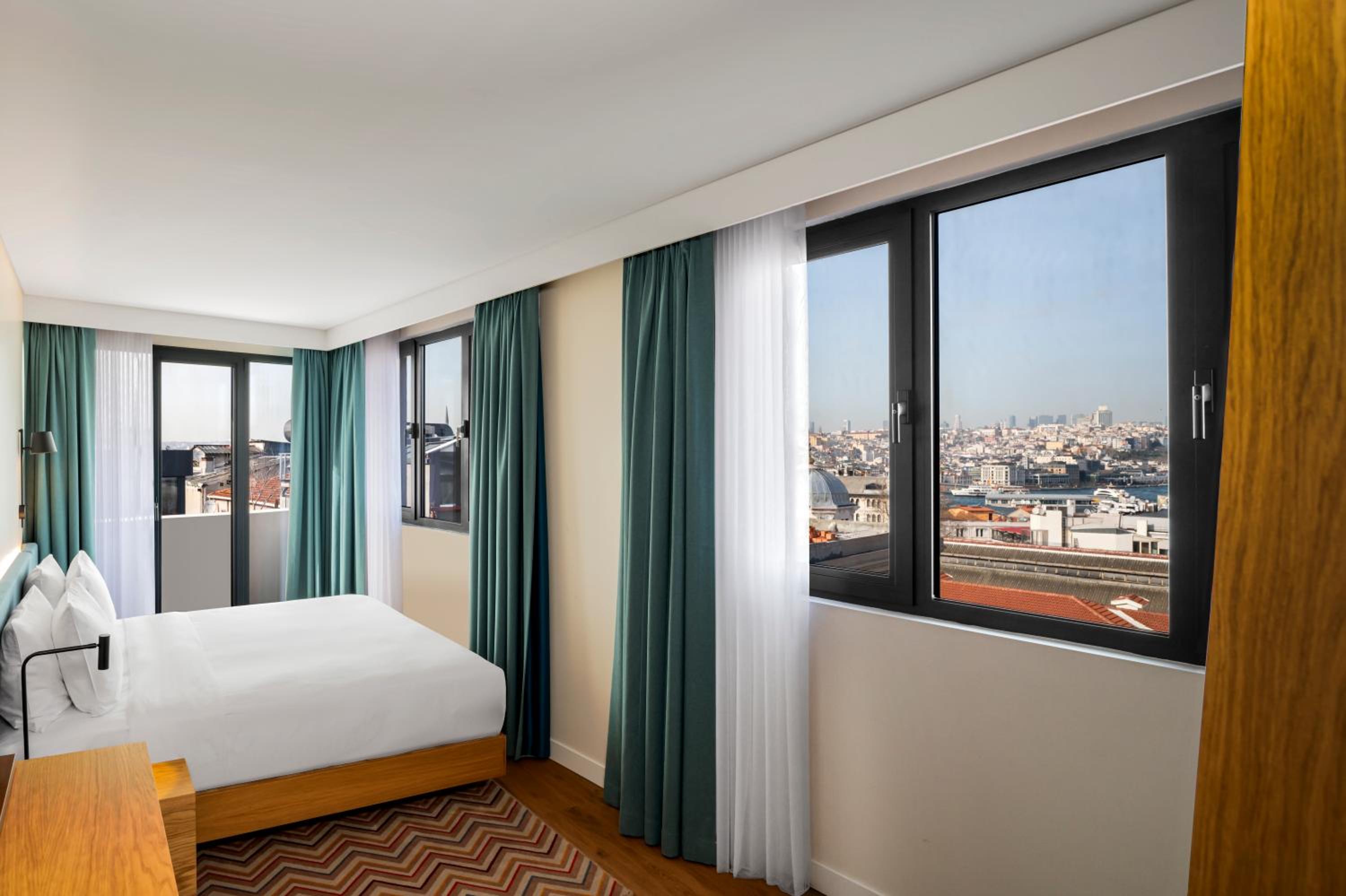 Hampton By Hilton İstanbul Sirkeci - Image 37