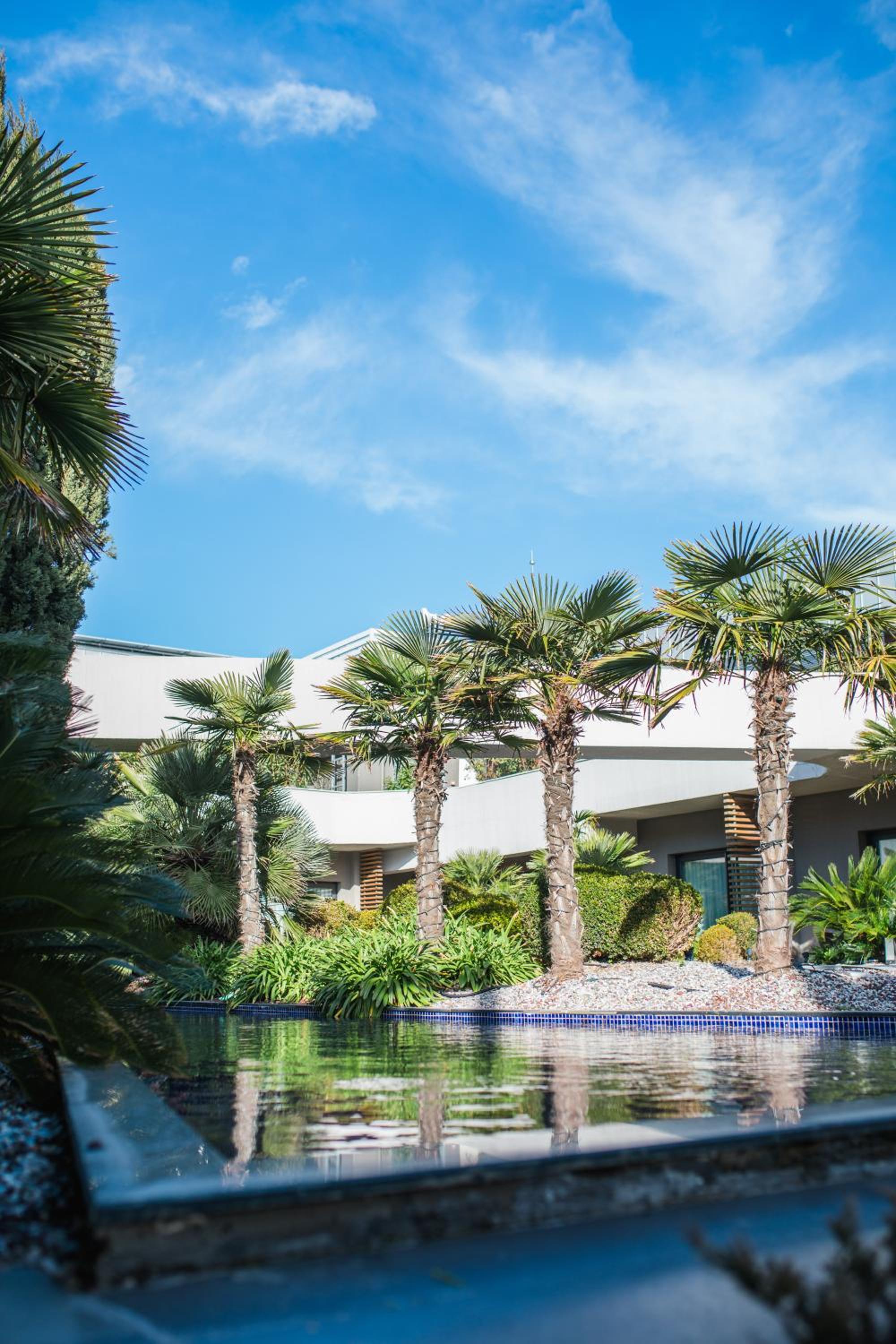 DoubleTree By Hilton Izmir Airport - Image 37