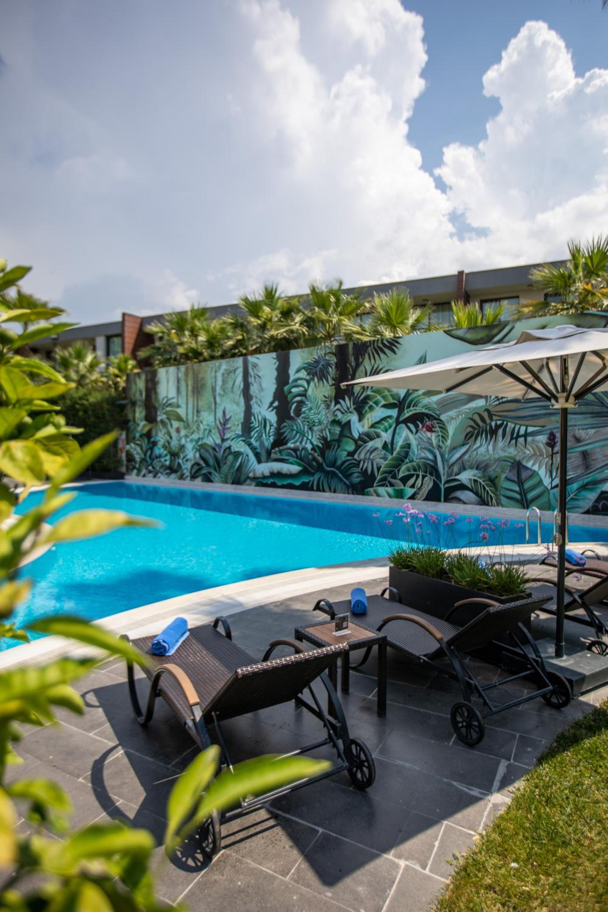 DoubleTree By Hilton Izmir Airport - Image 43