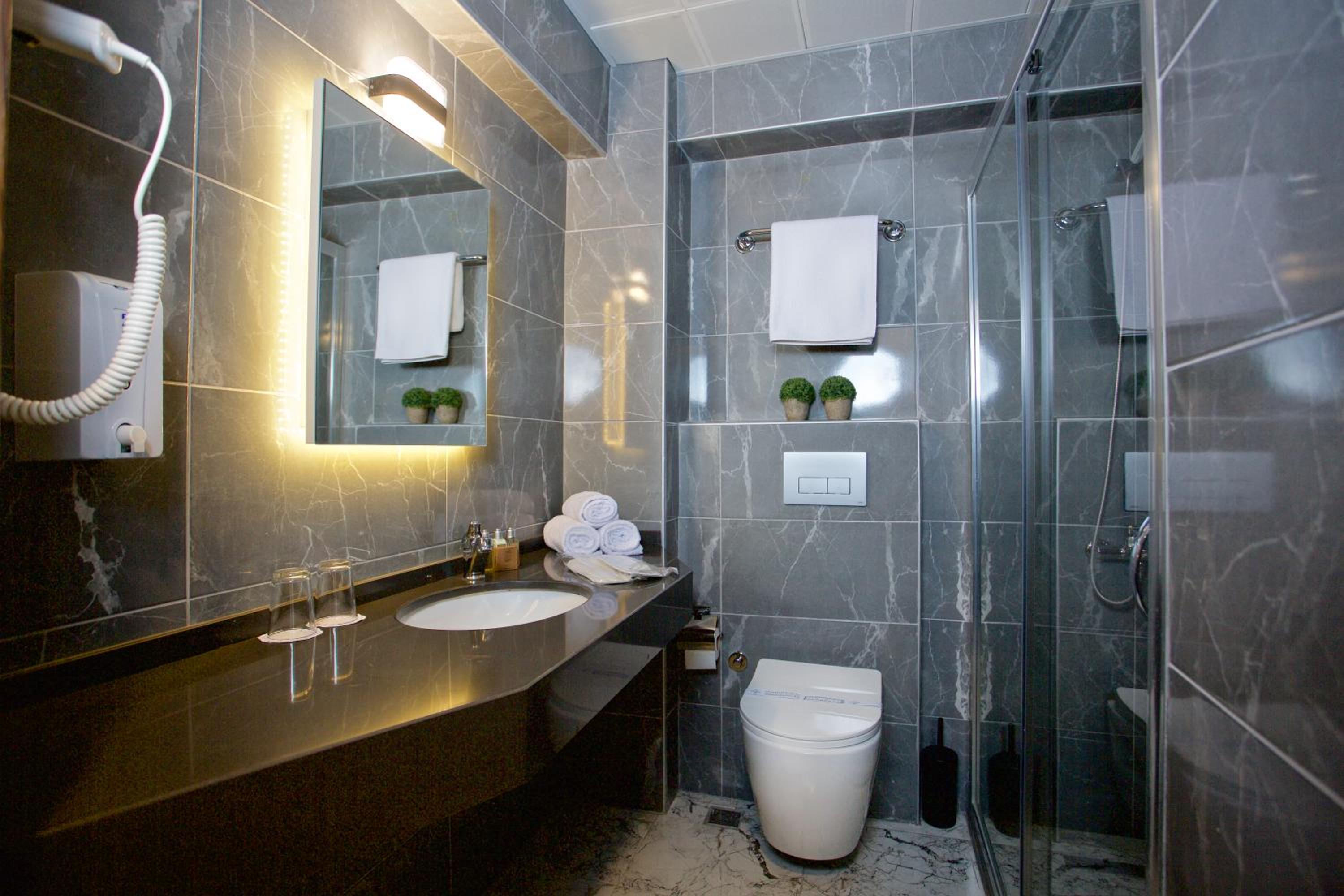 Grand Ant Otel - Image 12