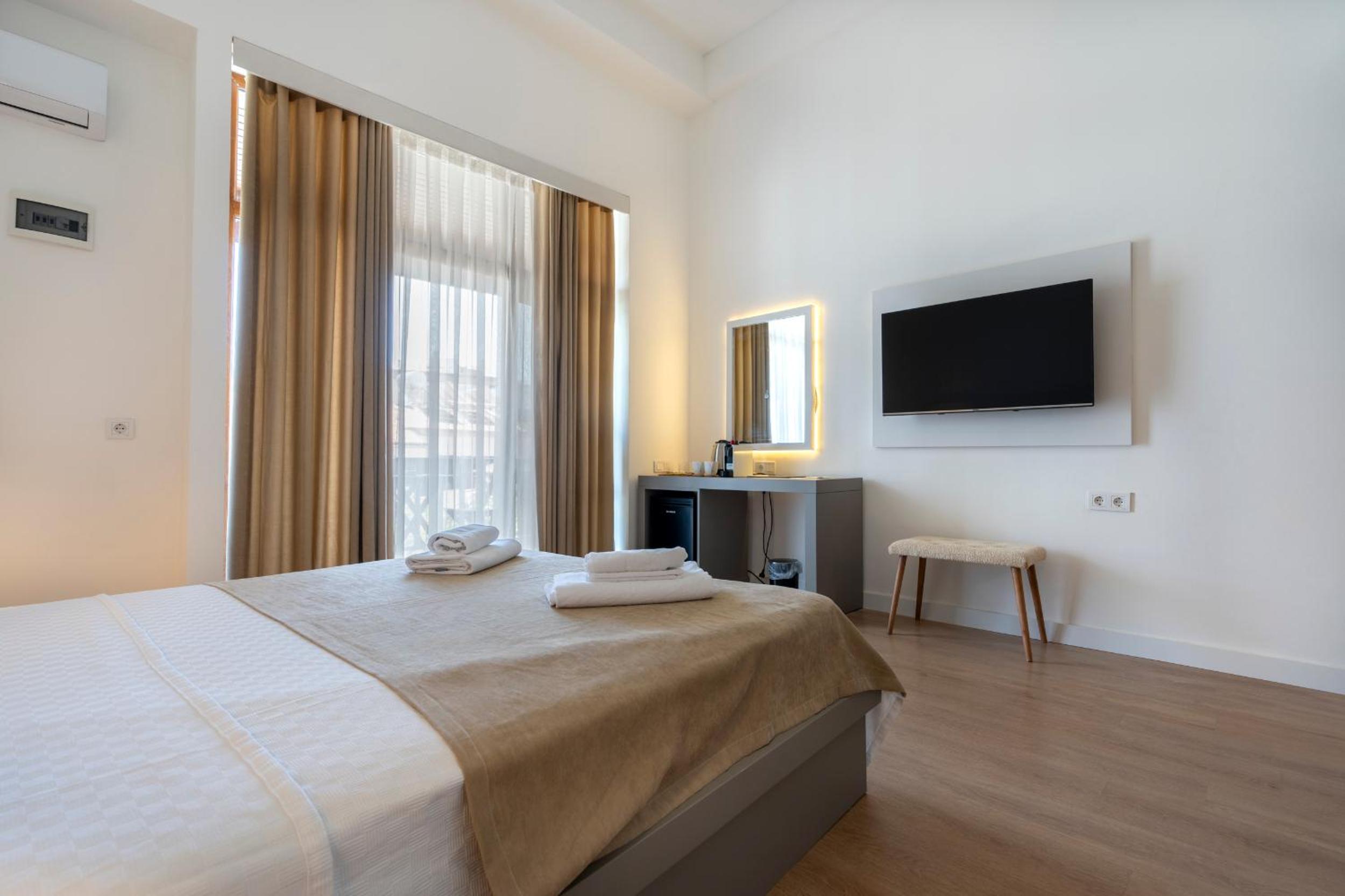 MY Hotel - Image 17