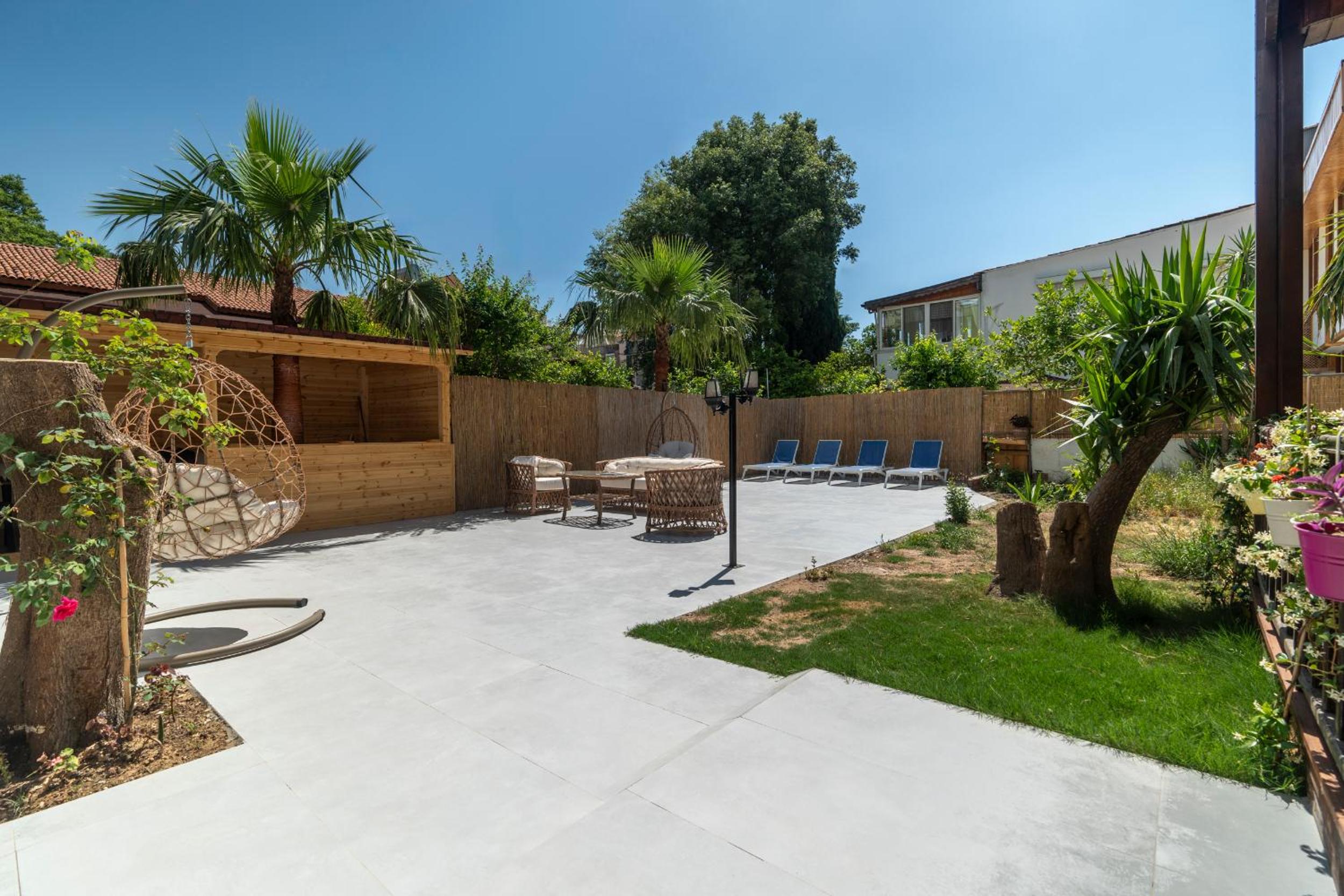MY Hotel - Image 24