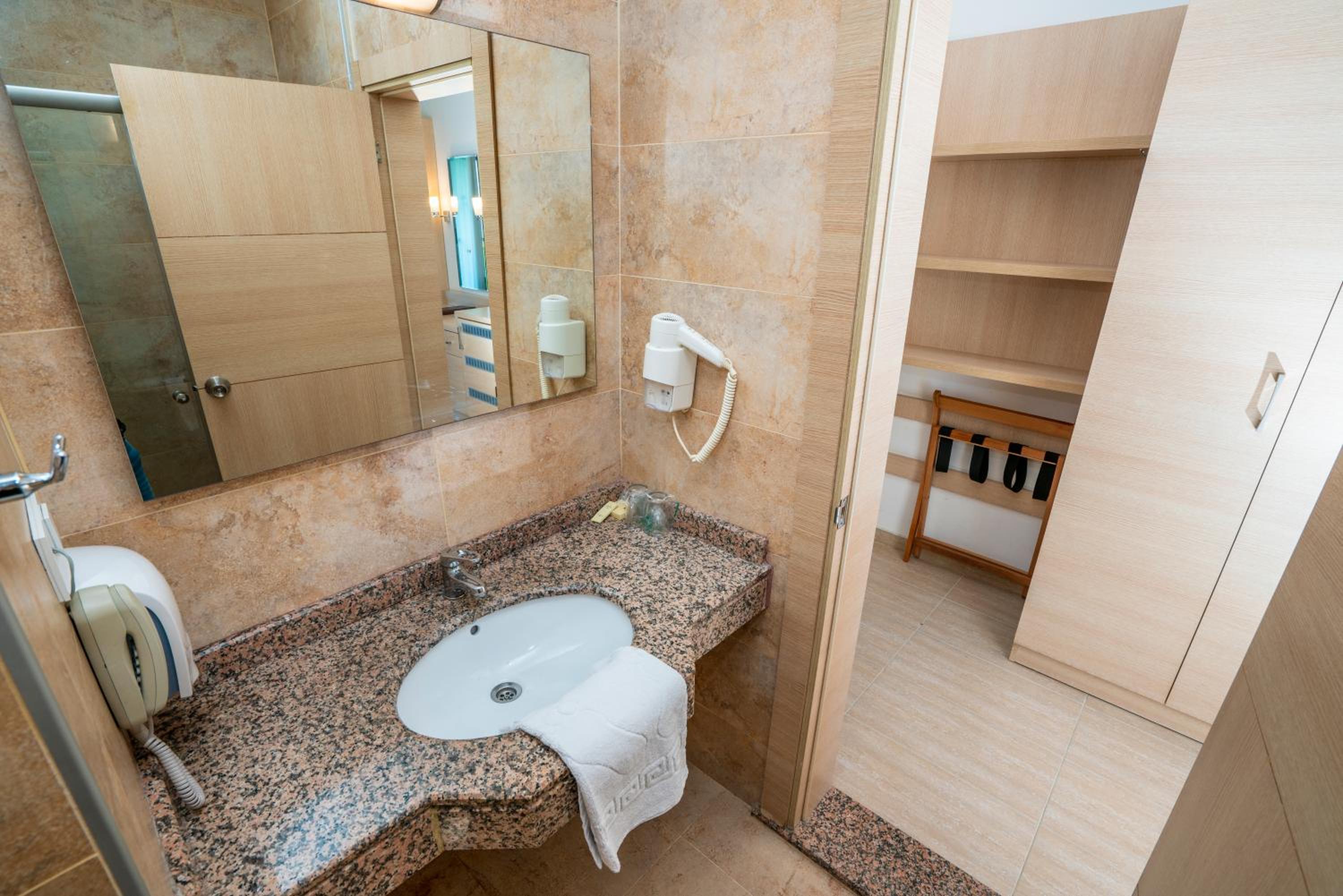 Gardenia Otel - Image 44