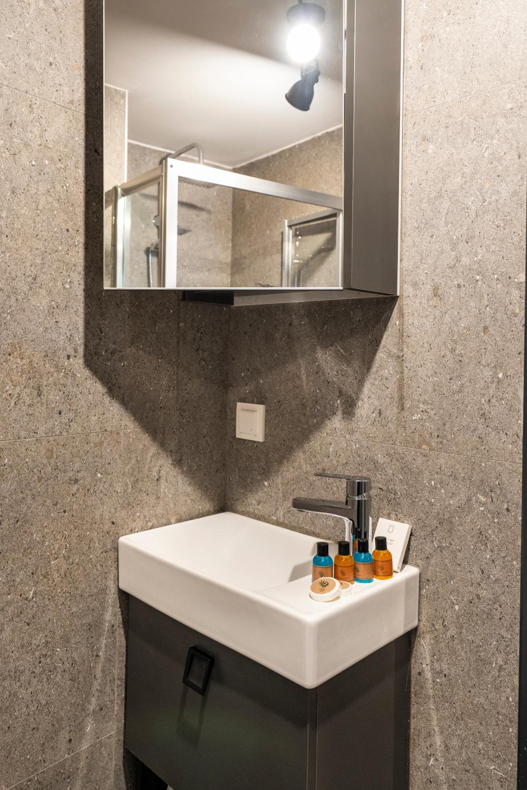 Sayeban Gold Hotel - Image 71