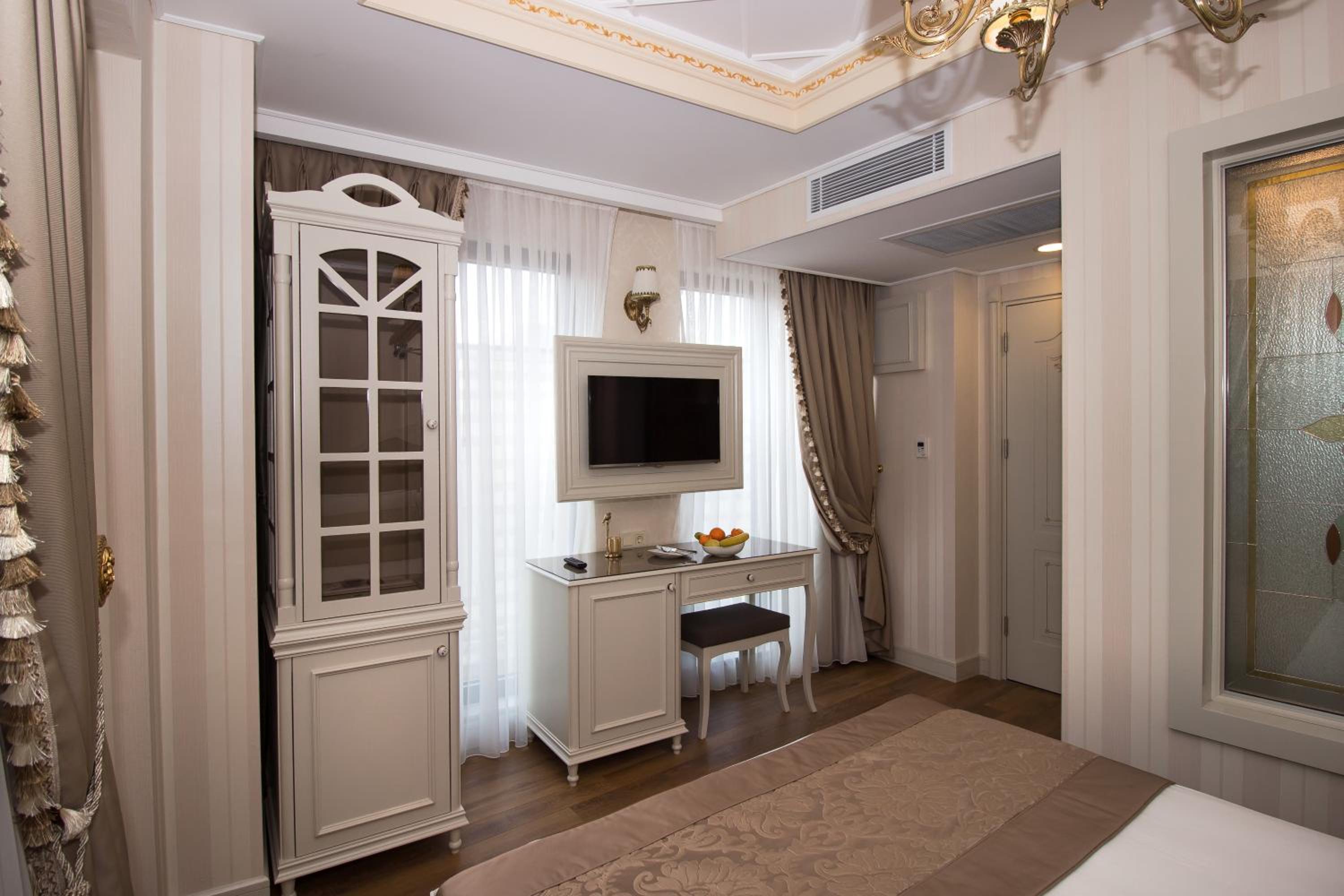 Istanbul Town Otel - Image 9