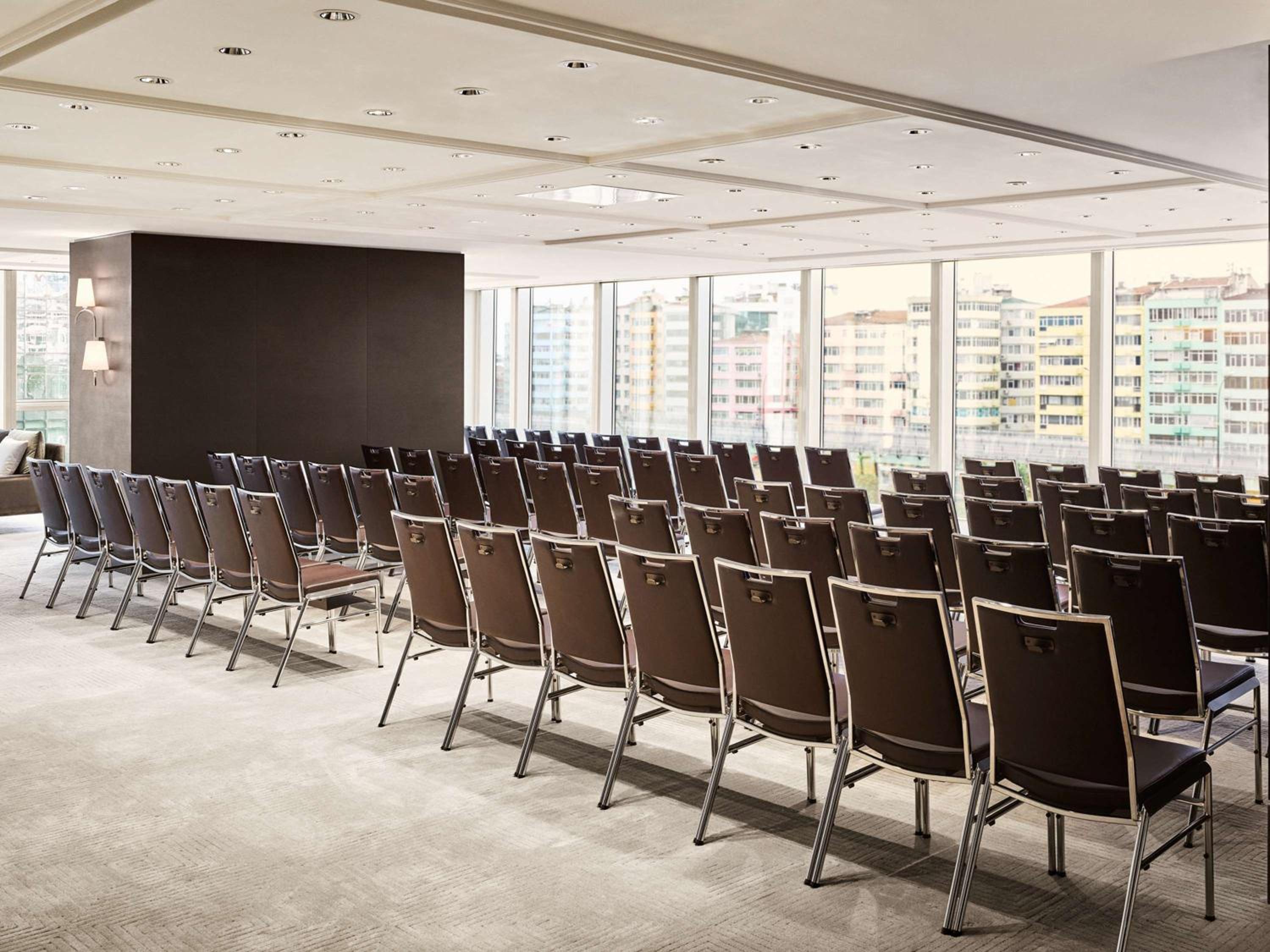 Fairmont Quasar İstanbul Otel - Image 39