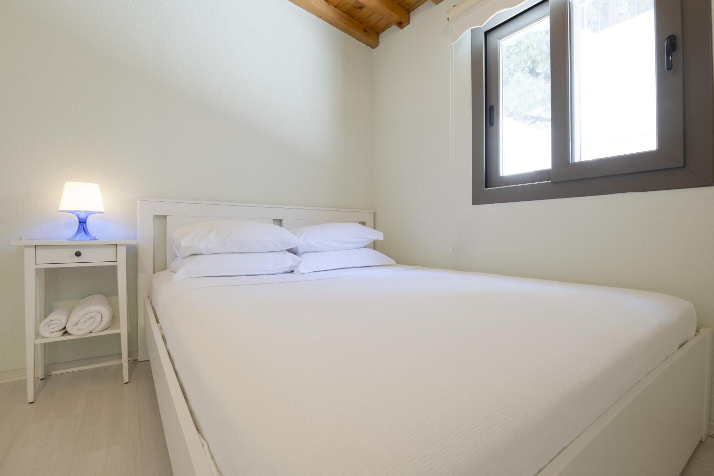 AEGEAN Apartments - Marina & Chios Island View - Image 24