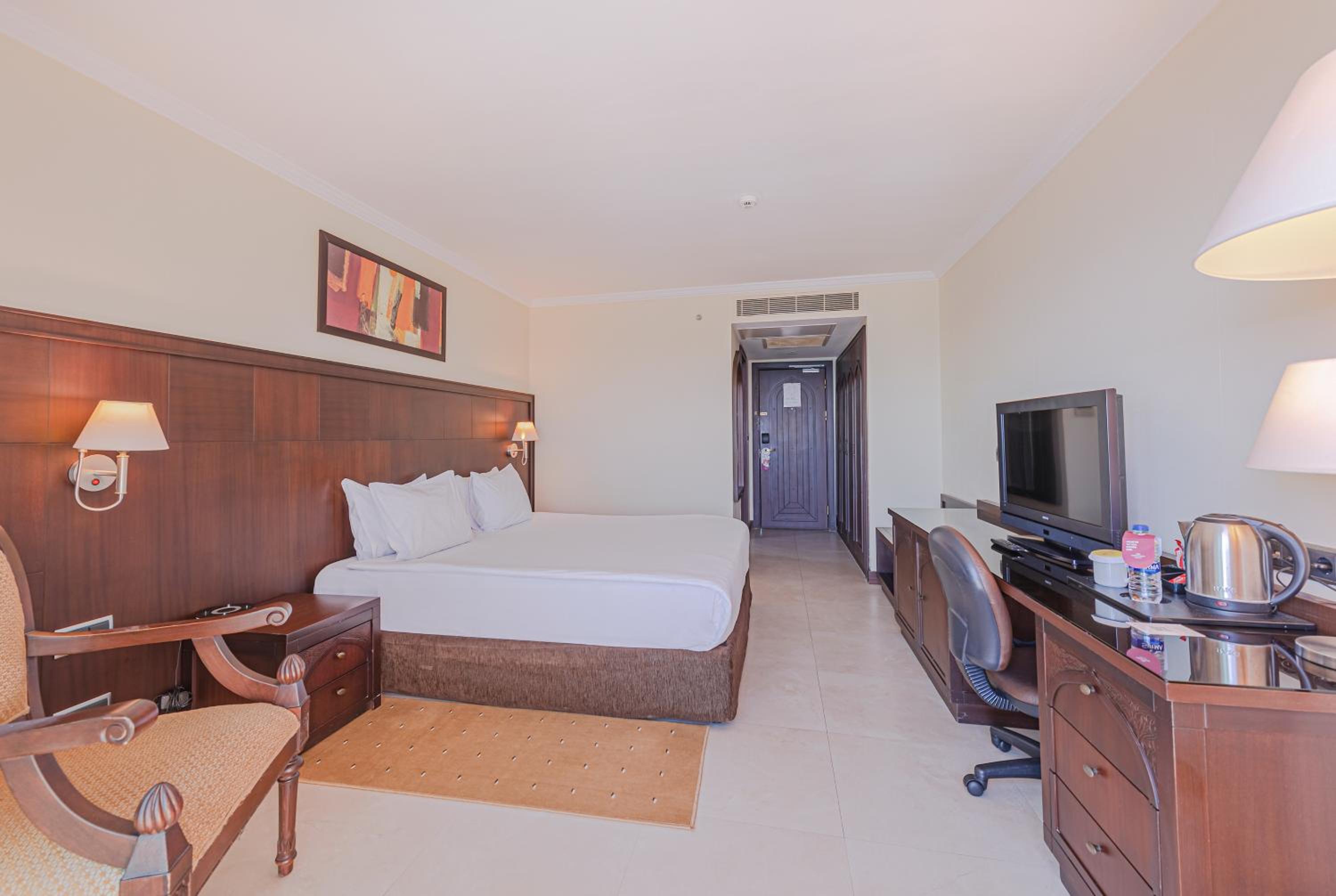 Crowne Plaza Antalya, an IHG Hotel - Image 129