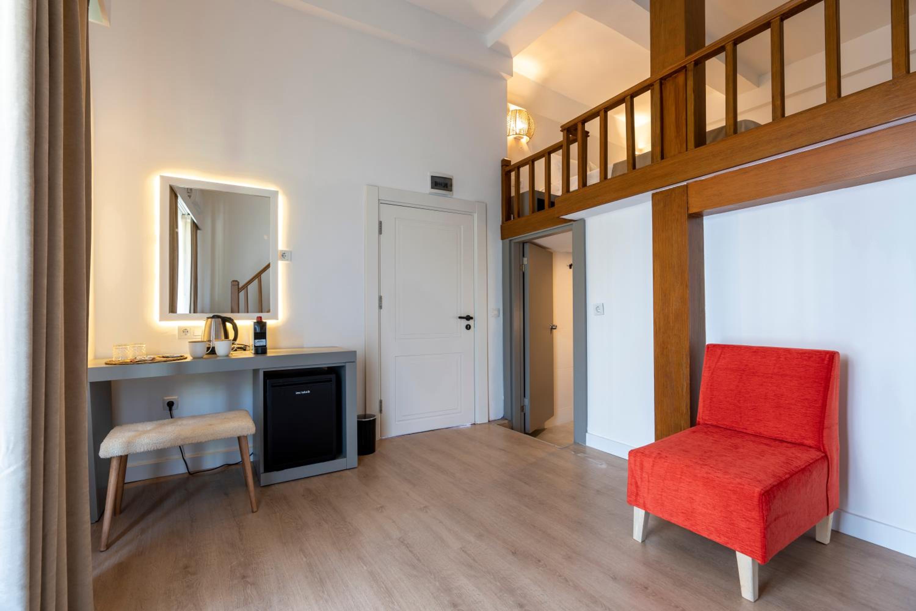 MY Hotel - Image 18