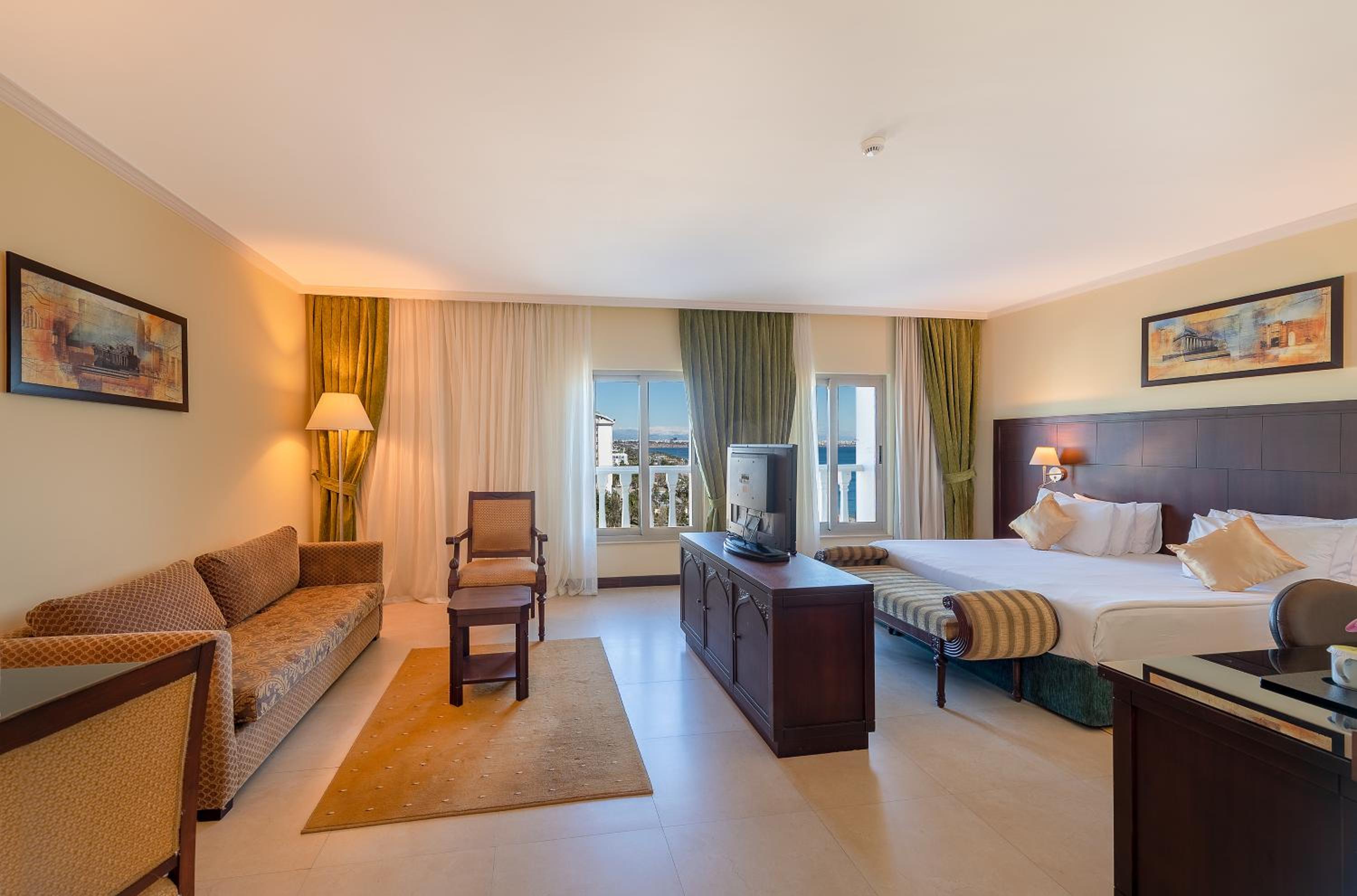 Crowne Plaza Antalya, an IHG Hotel - Image 10