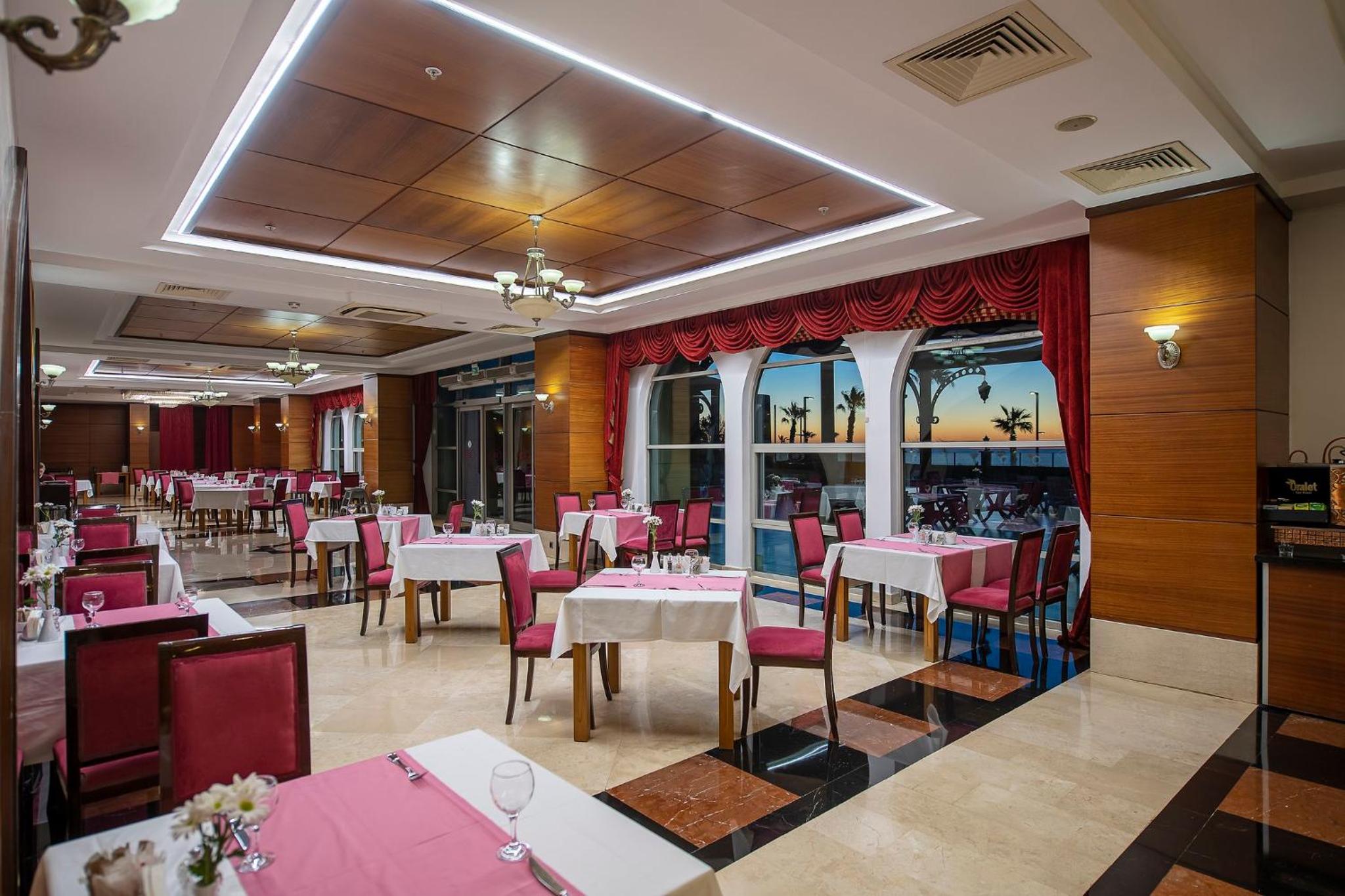 Crowne Plaza Antalya, an IHG Hotel - Image 25