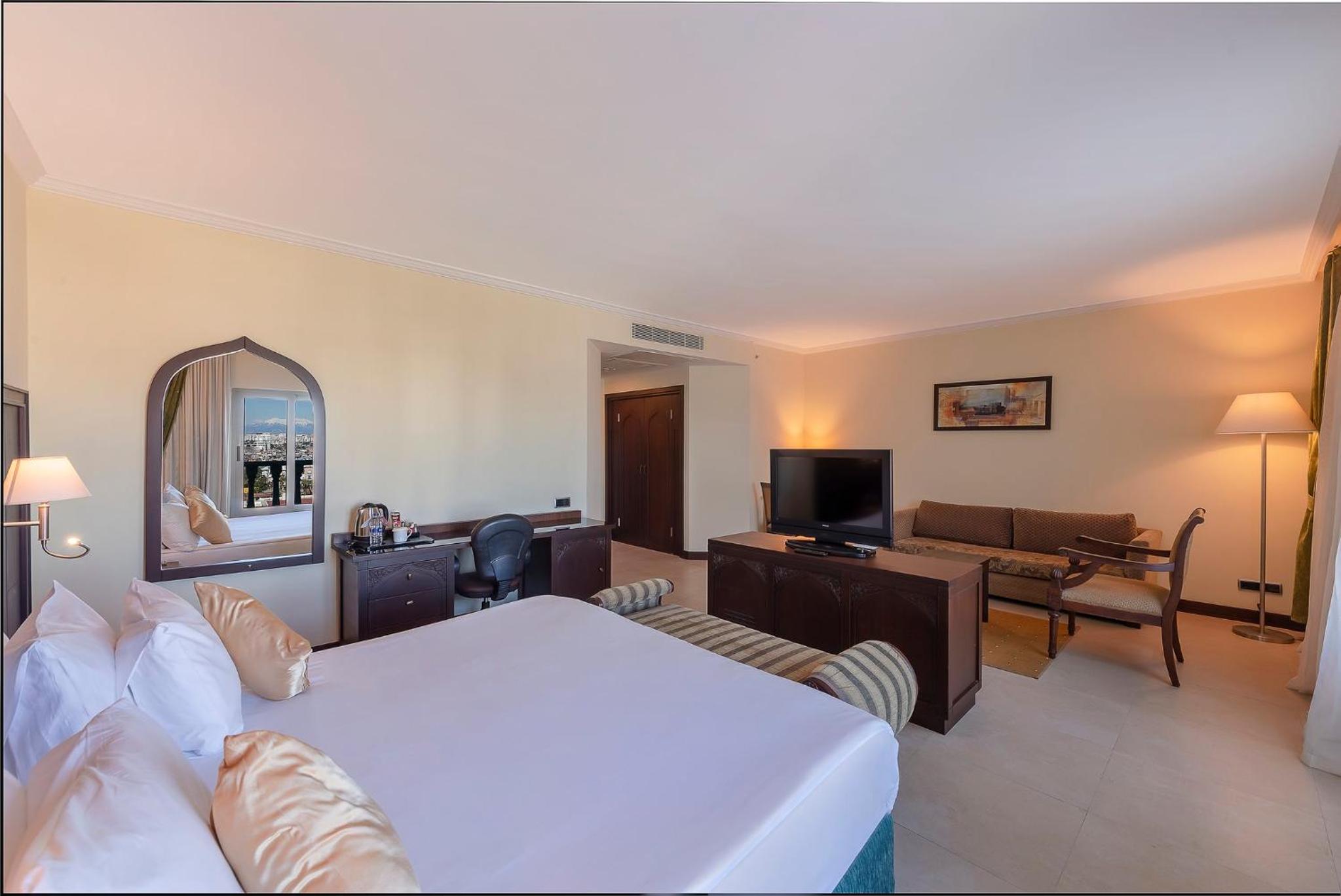 Crowne Plaza Antalya, an IHG Hotel - Image 143