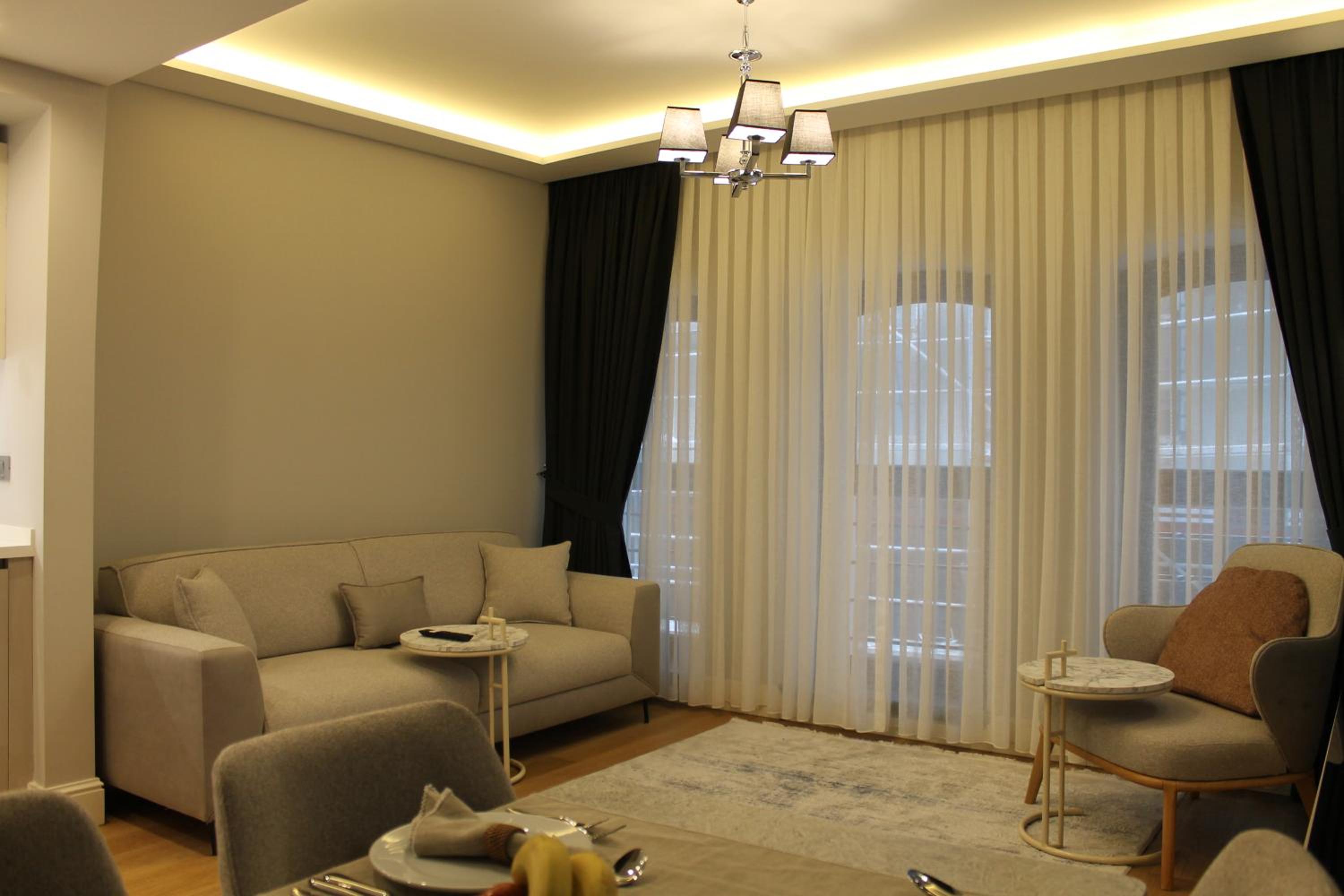 Garlon Residence - Image 282