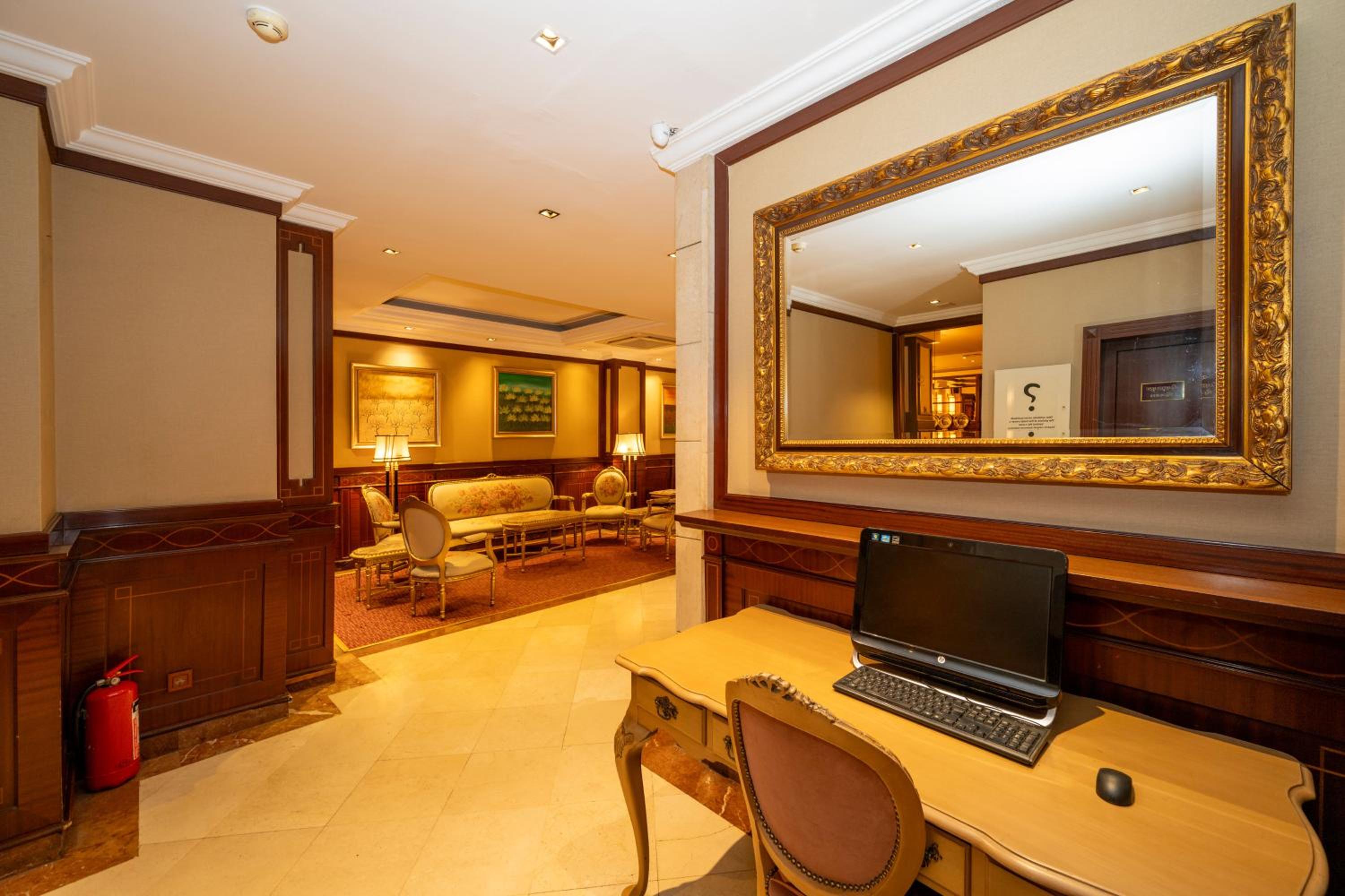 Pera Rose Hotel - Taksim Pera City Center - Image 57