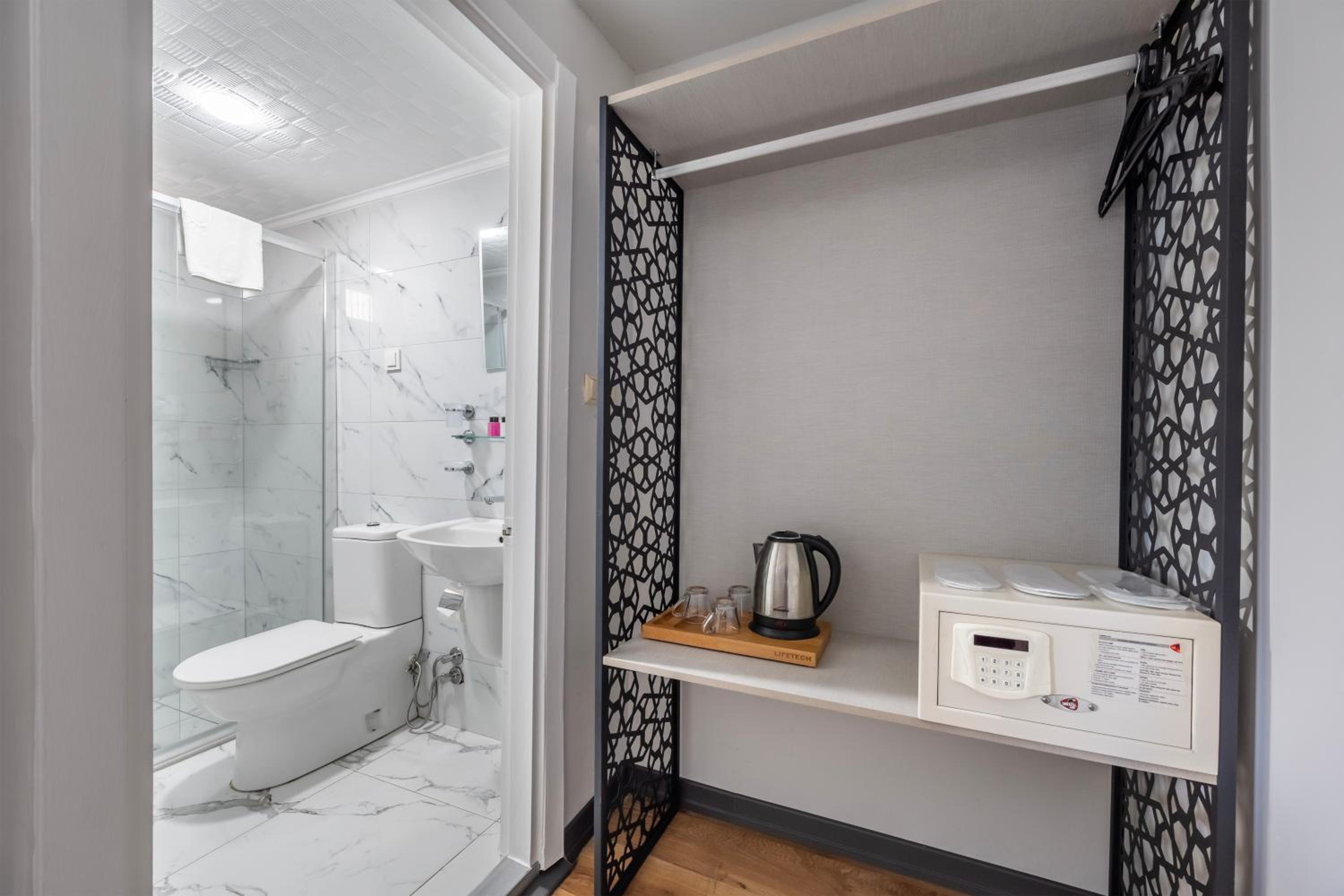 Taksim Trust Otel & Süitler - Image 25