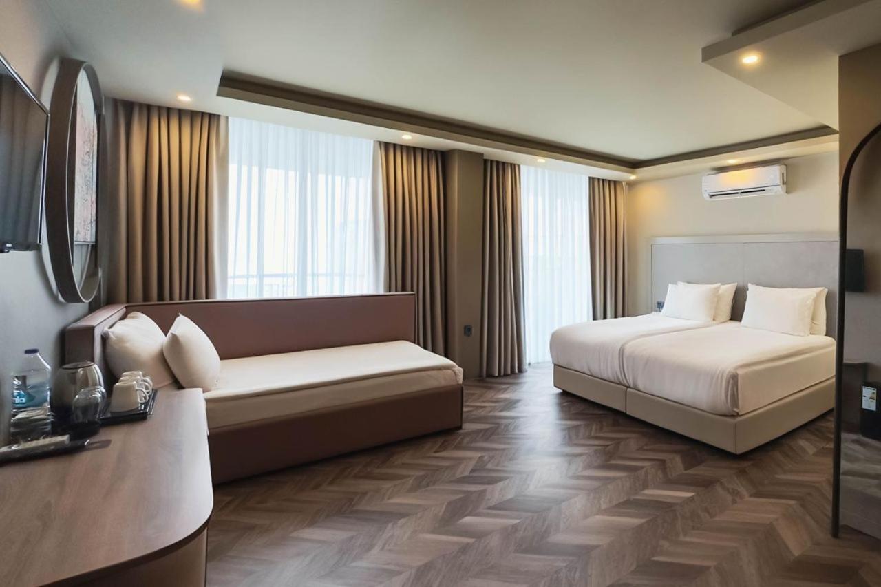 Büyük Hotel - Image 62