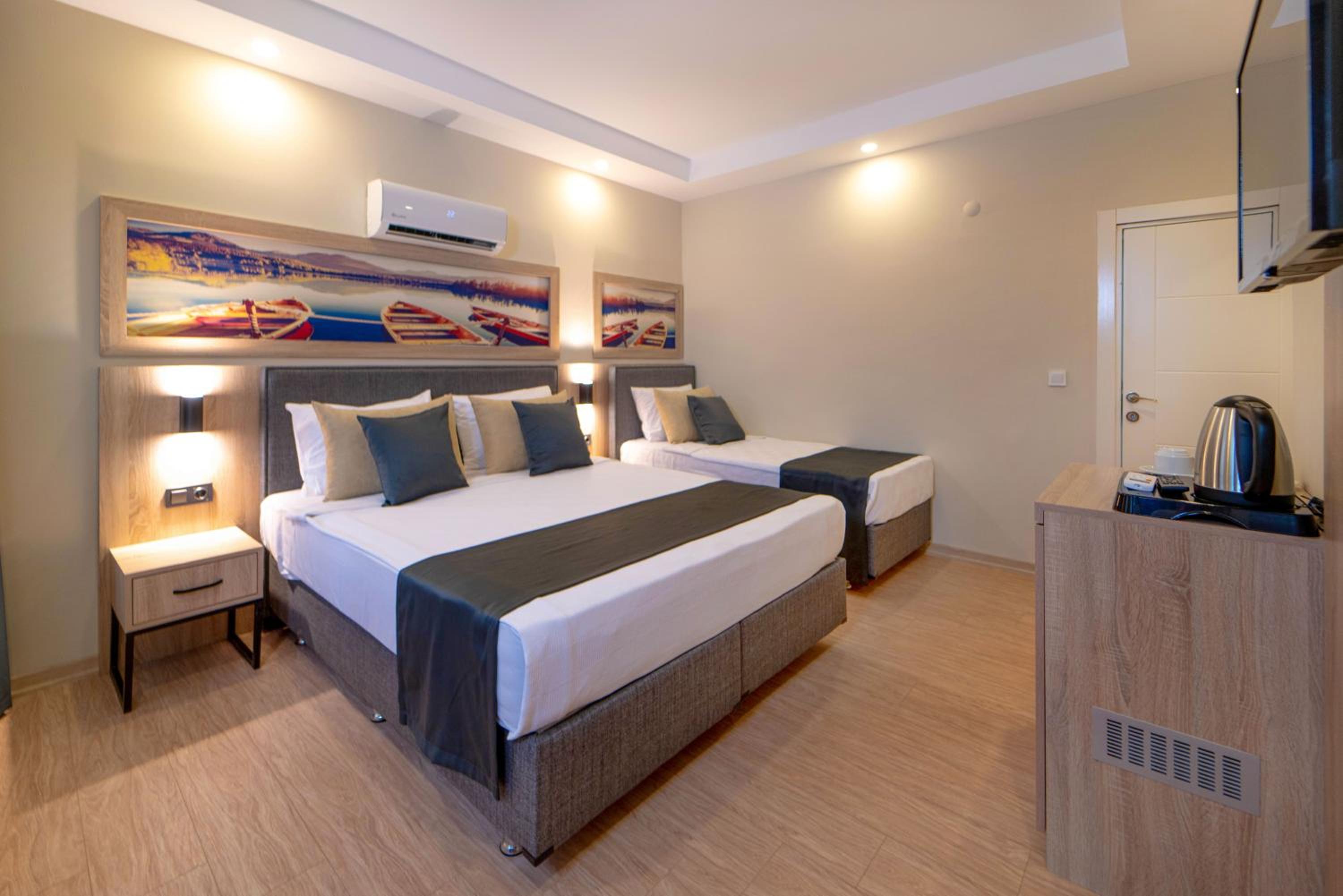 Deniz Boutique Hotel - Image 17