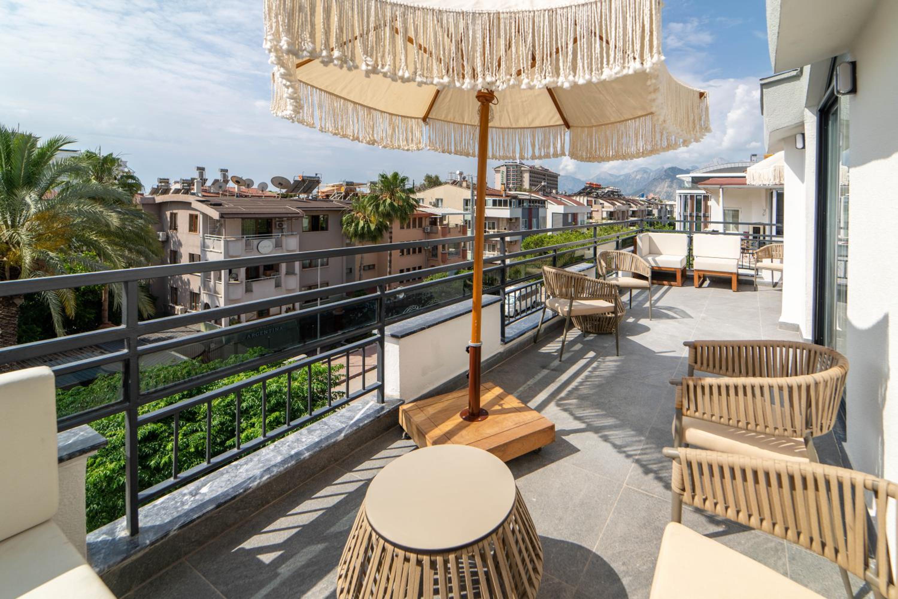 Deniz Boutique Hotel - Image 38