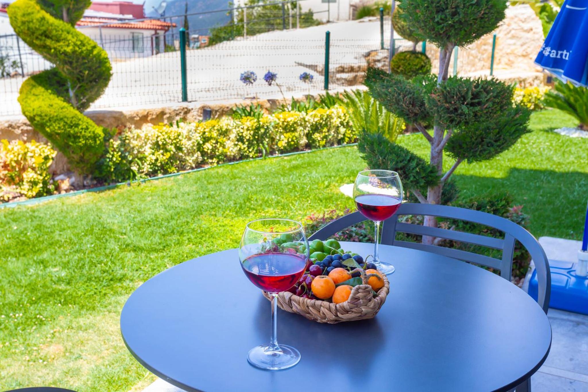 Lobelya Suites - Image 47