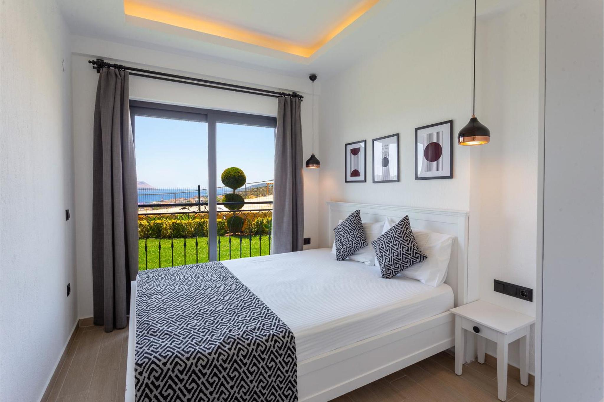 Lobelya Suites - Image 55