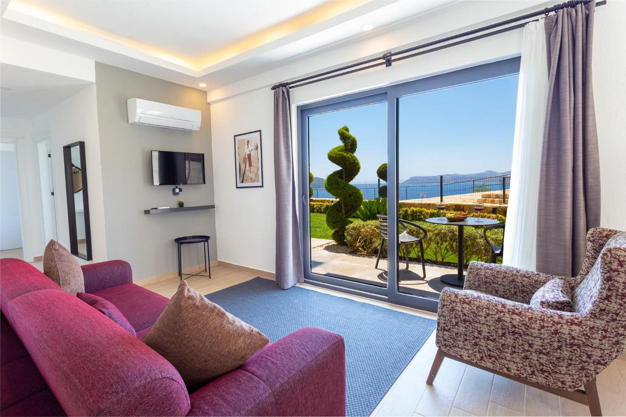 Lobelya Suites - Image 54