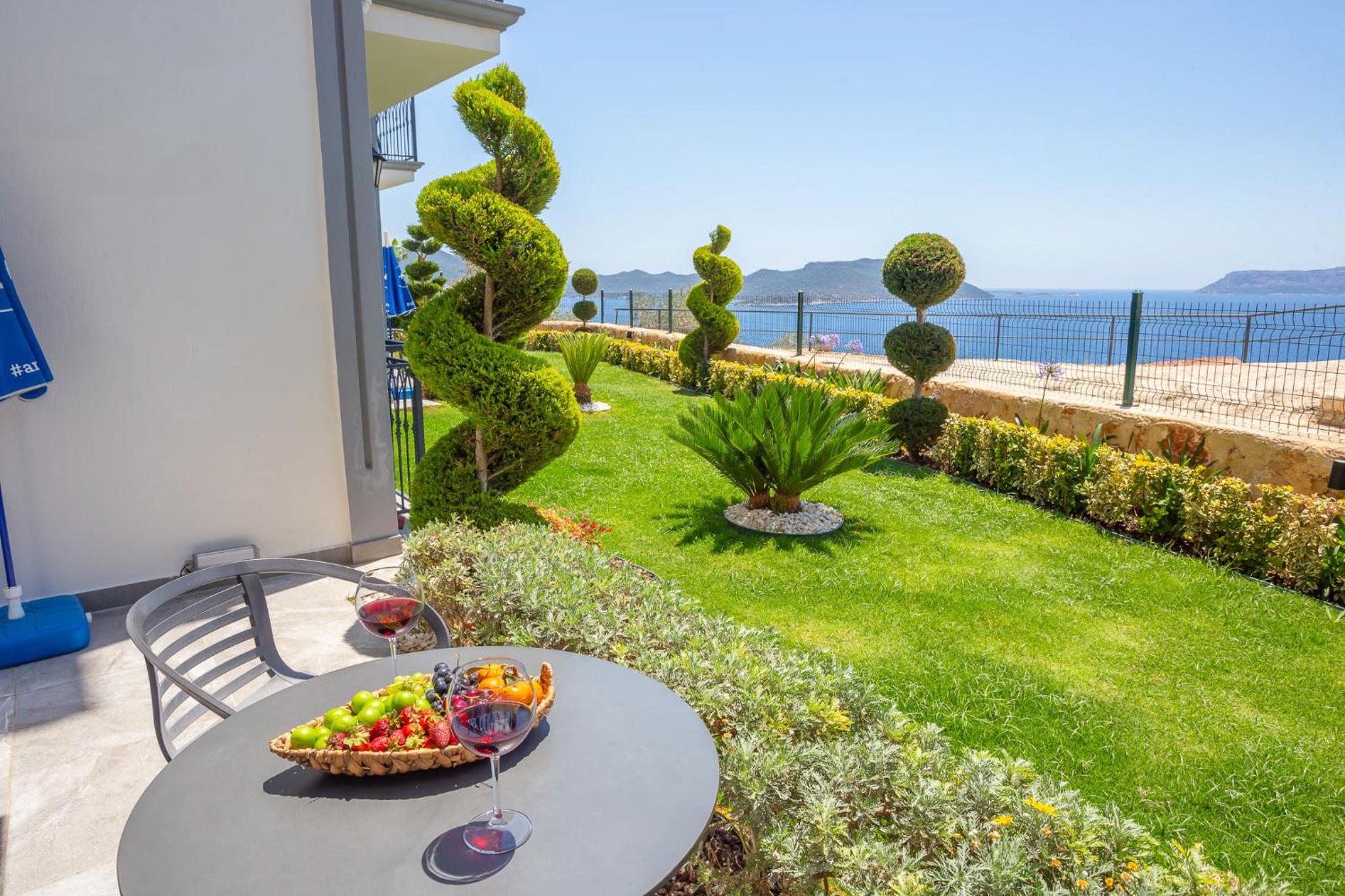 Lobelya Suites - Image 53