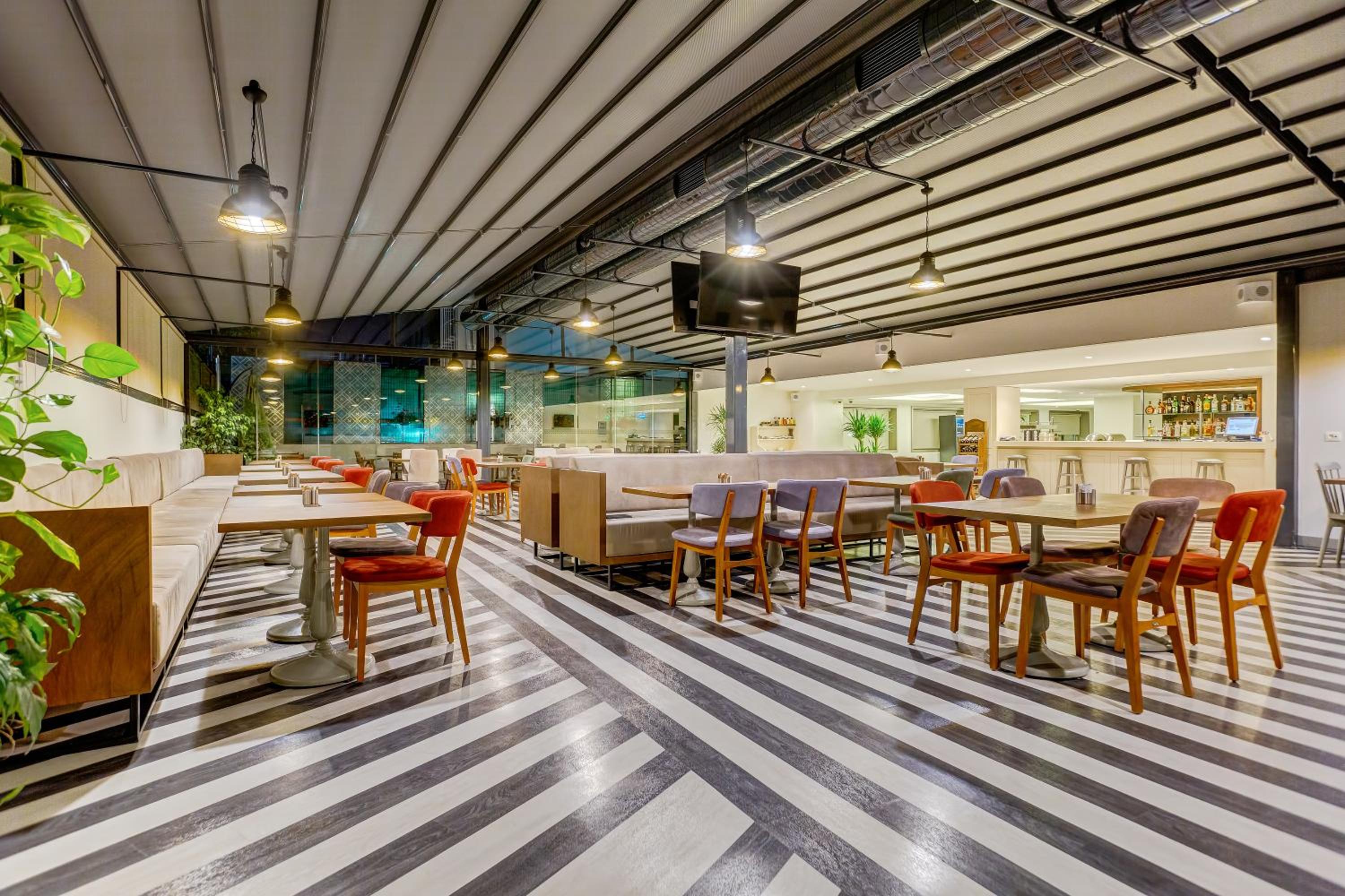 Plus Hotel Bostancı Ataşehir - Image 12