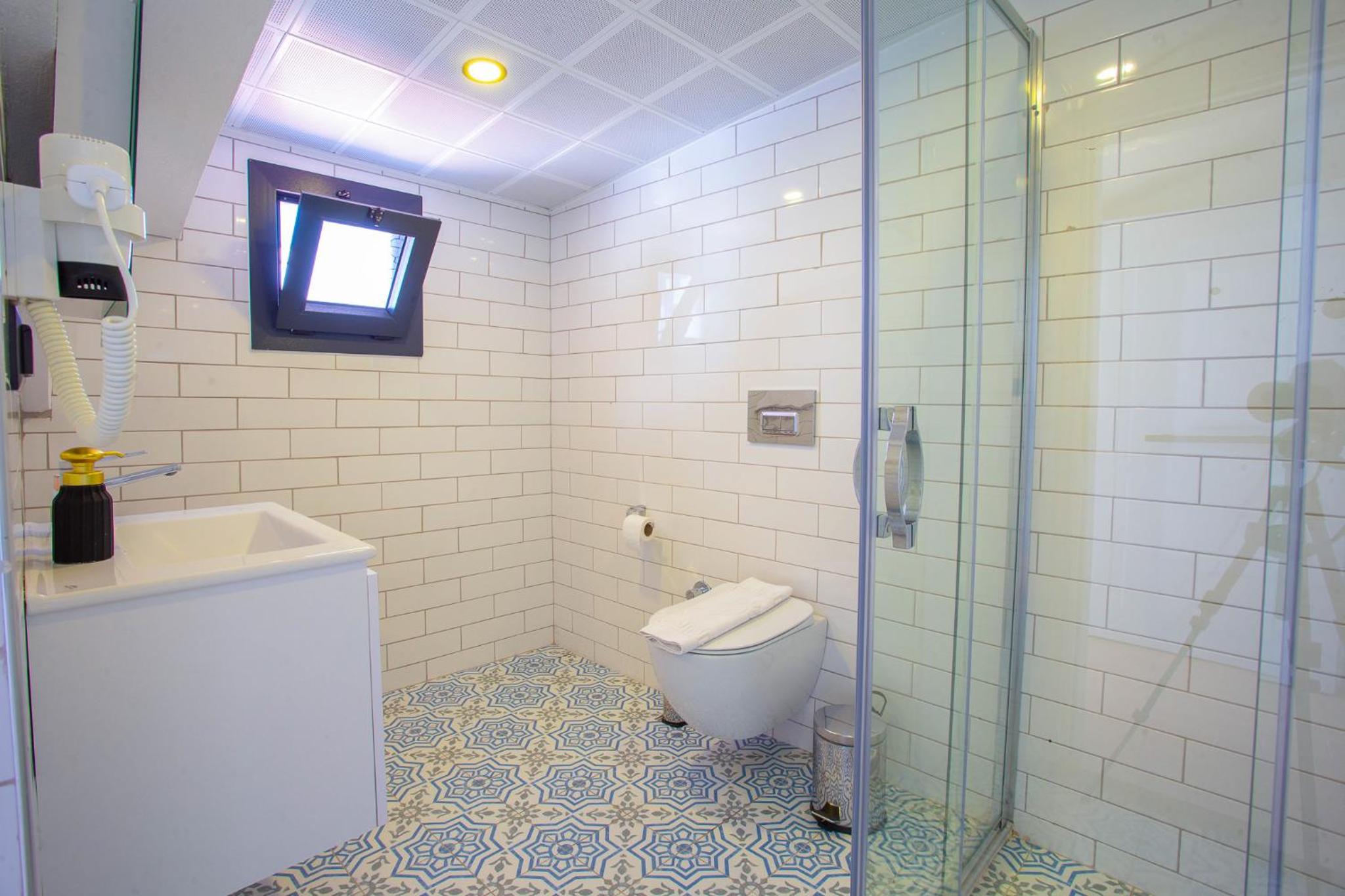 Lobelya Suites - Image 63