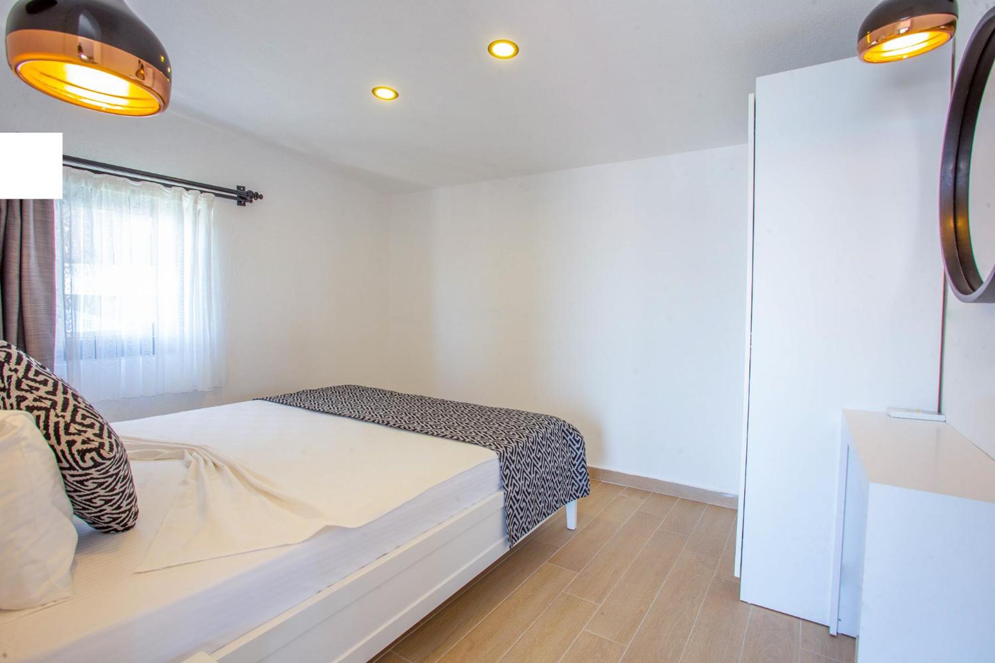 Lobelya Suites - Image 68