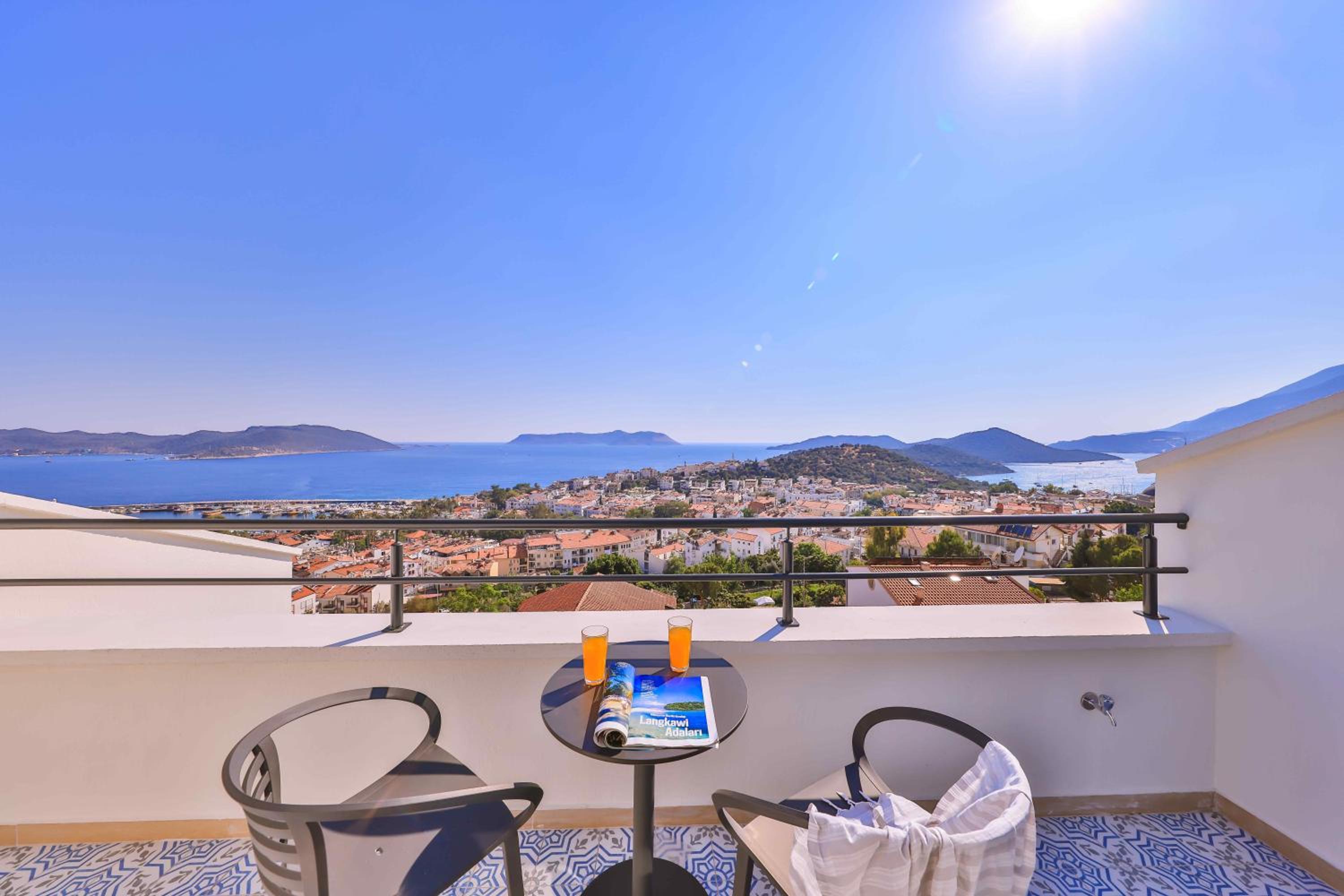 Lobelya Suites - Image 71