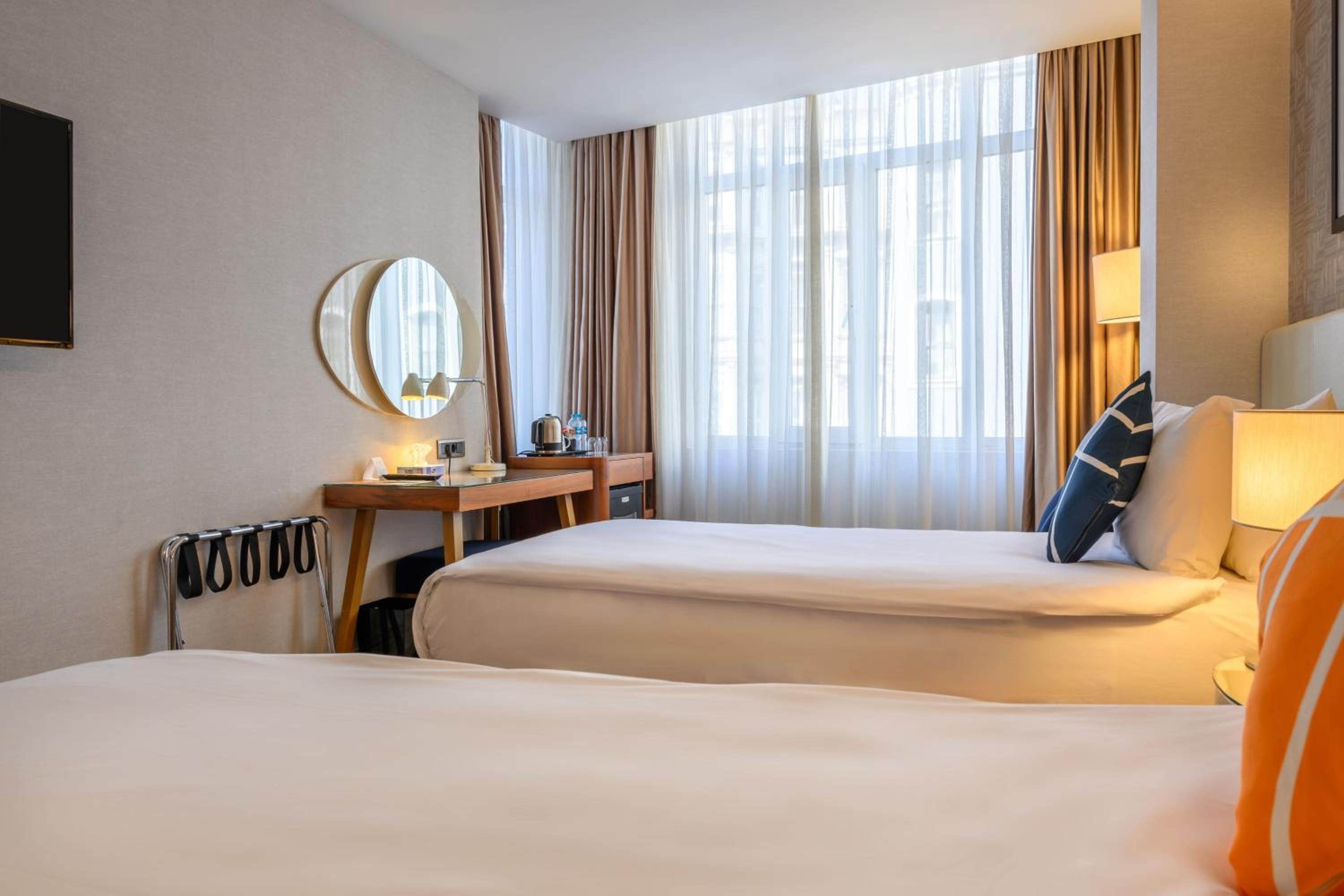 Four Points Flex by Sheraton Istanbul Taksim Square - Image 64