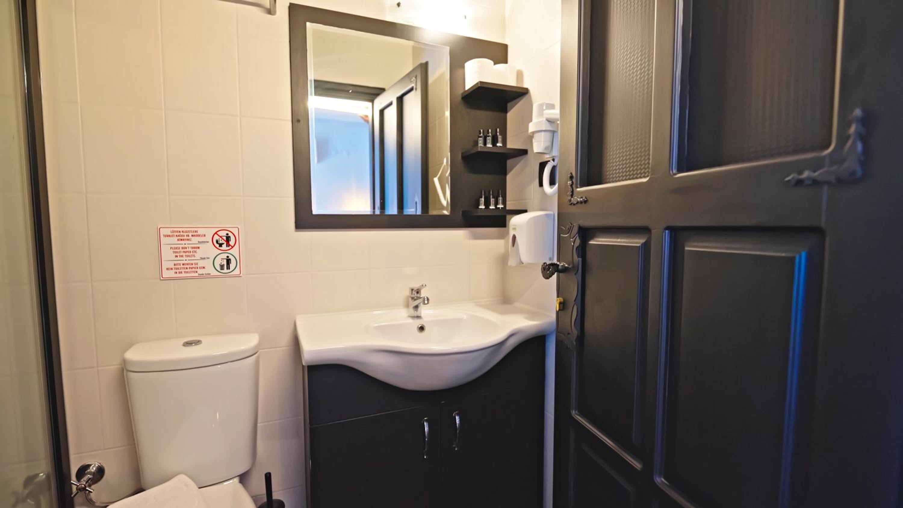 Yasemin Otel - Image 79