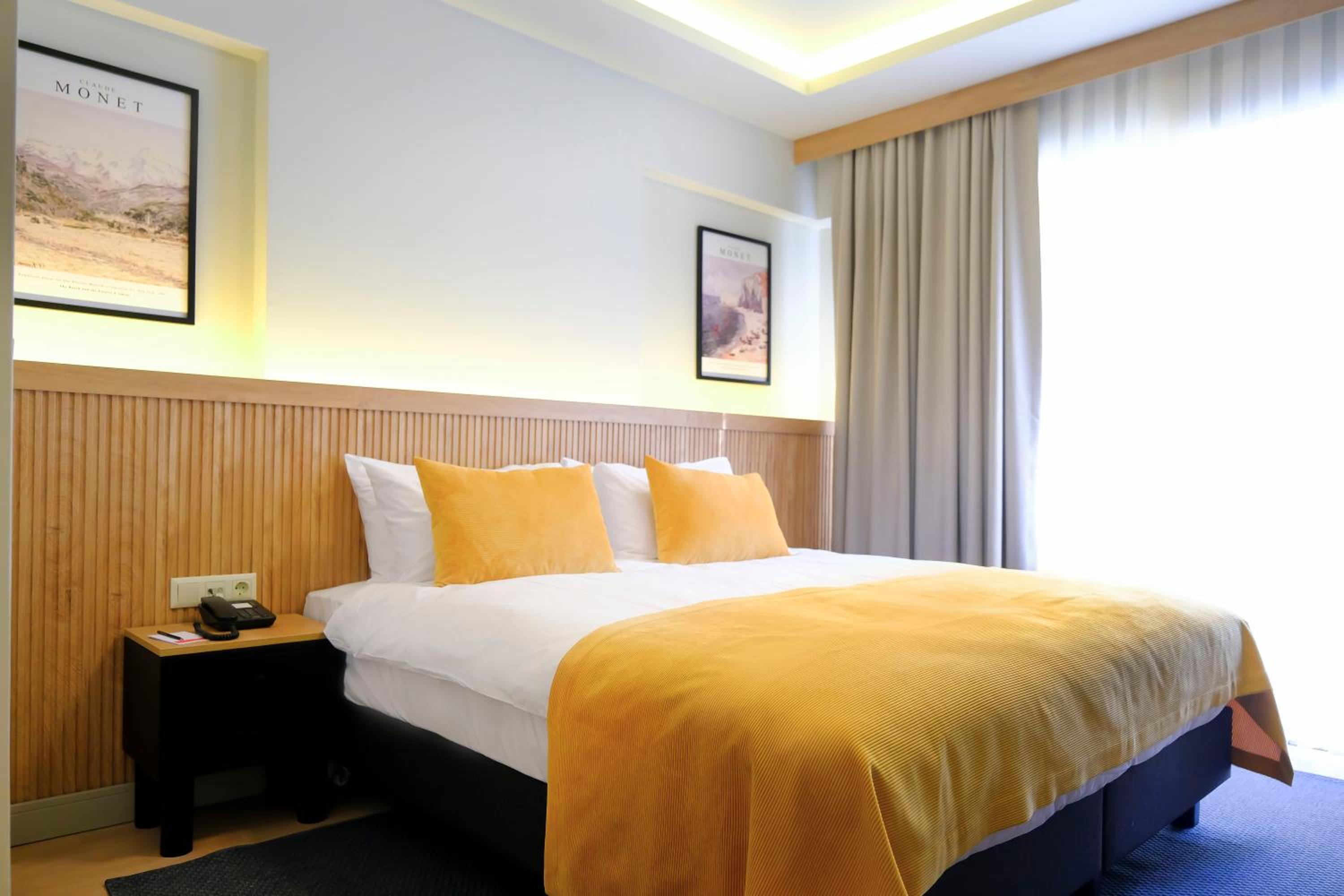 Dugi Hotel - Image 36