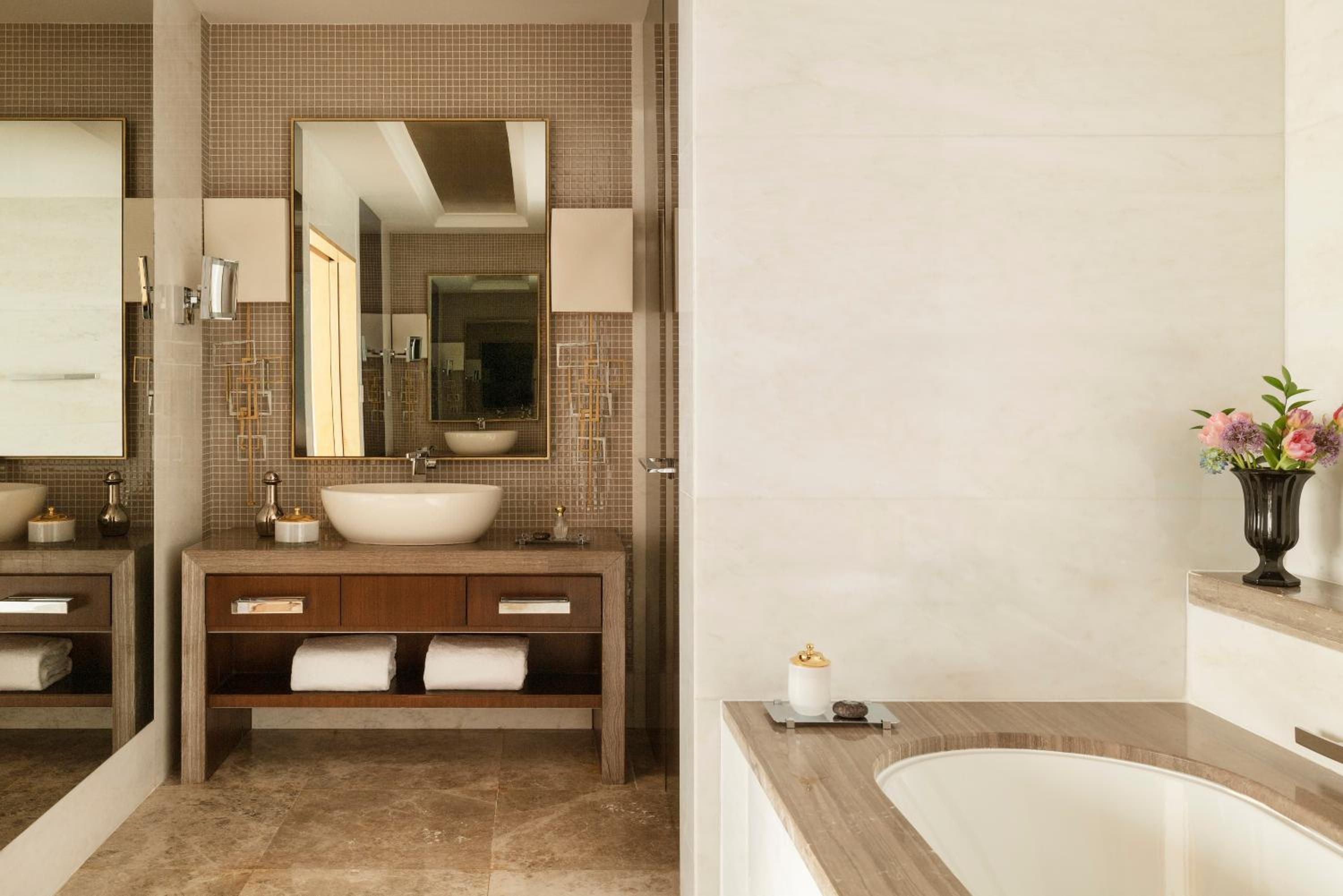 Raffles İstanbul - Image 108