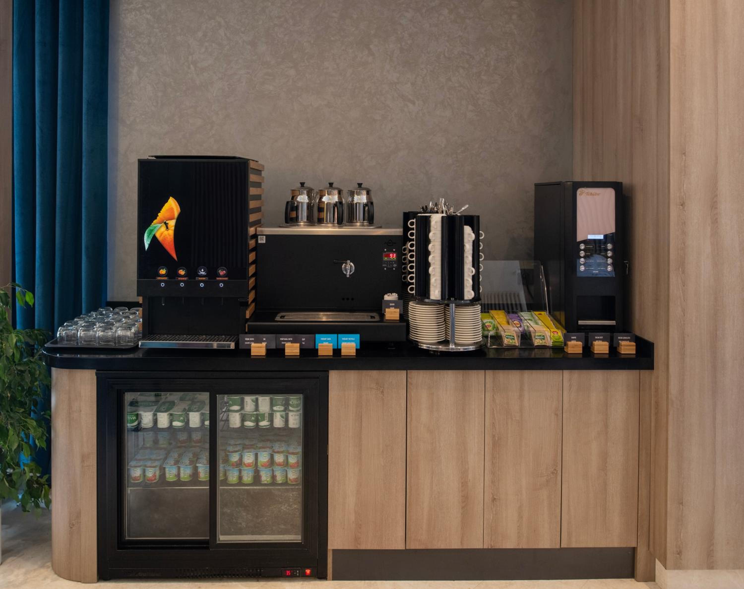 Hampton By Hilton Istanbul Merter - Image 34