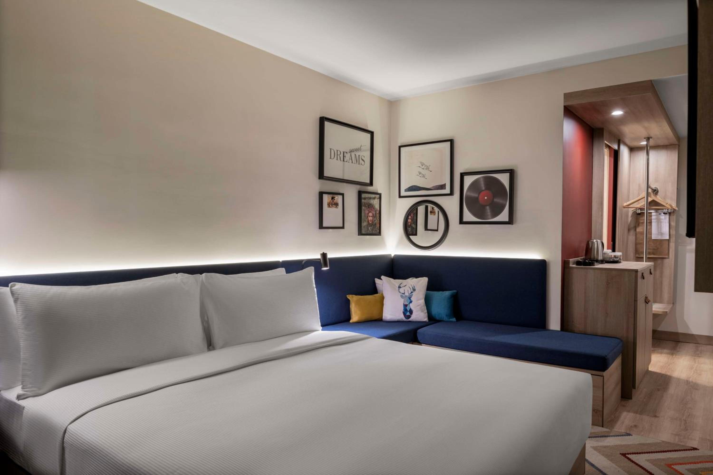 Hampton By Hilton Istanbul Merter - Image 9