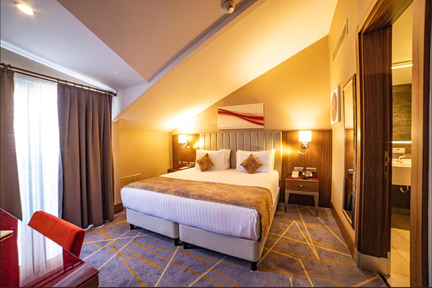 Ramada by Wyndham İstanbul Alibeykoy - Image 37