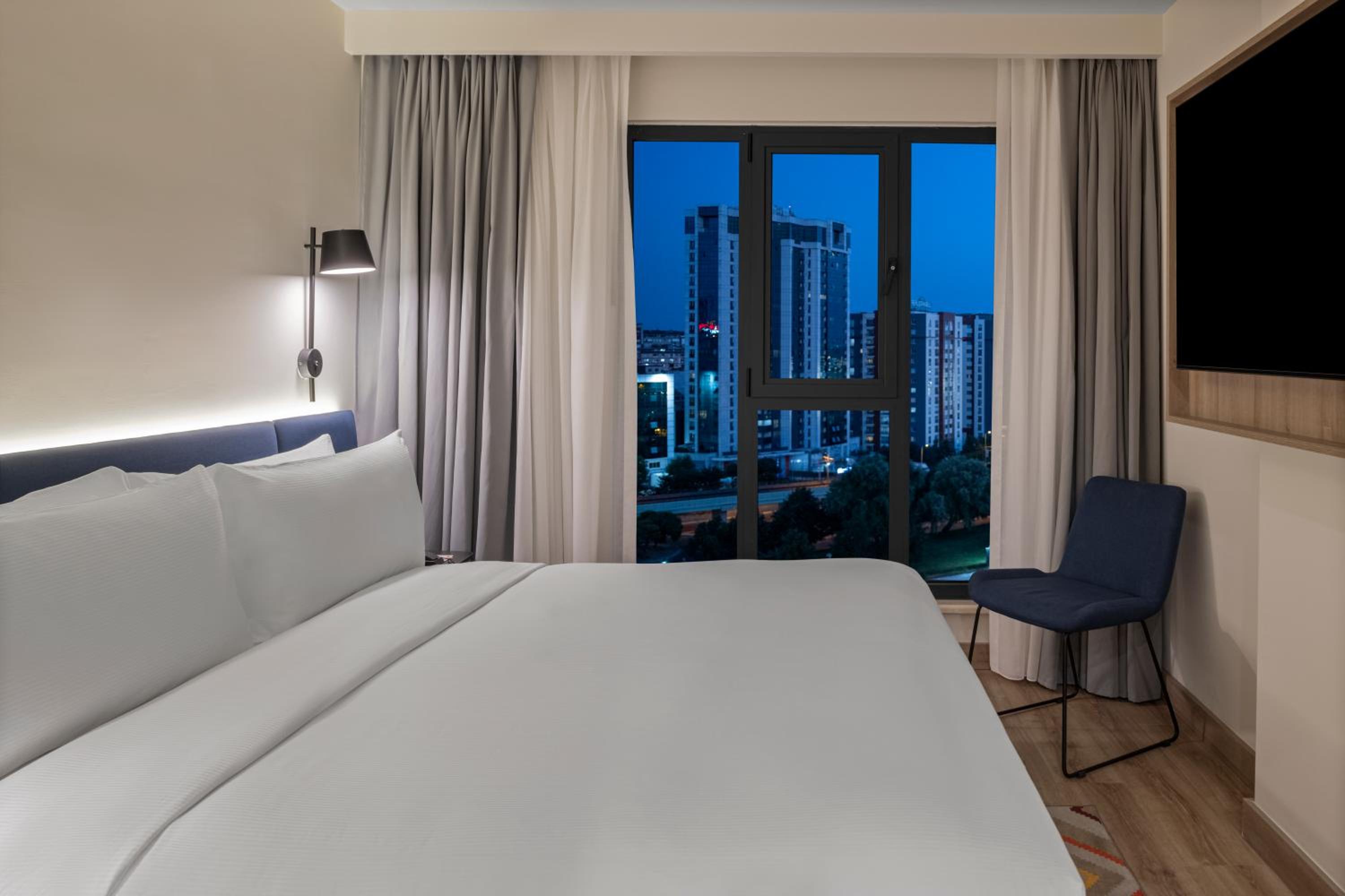 Hampton By Hilton Istanbul Merter - Image 46