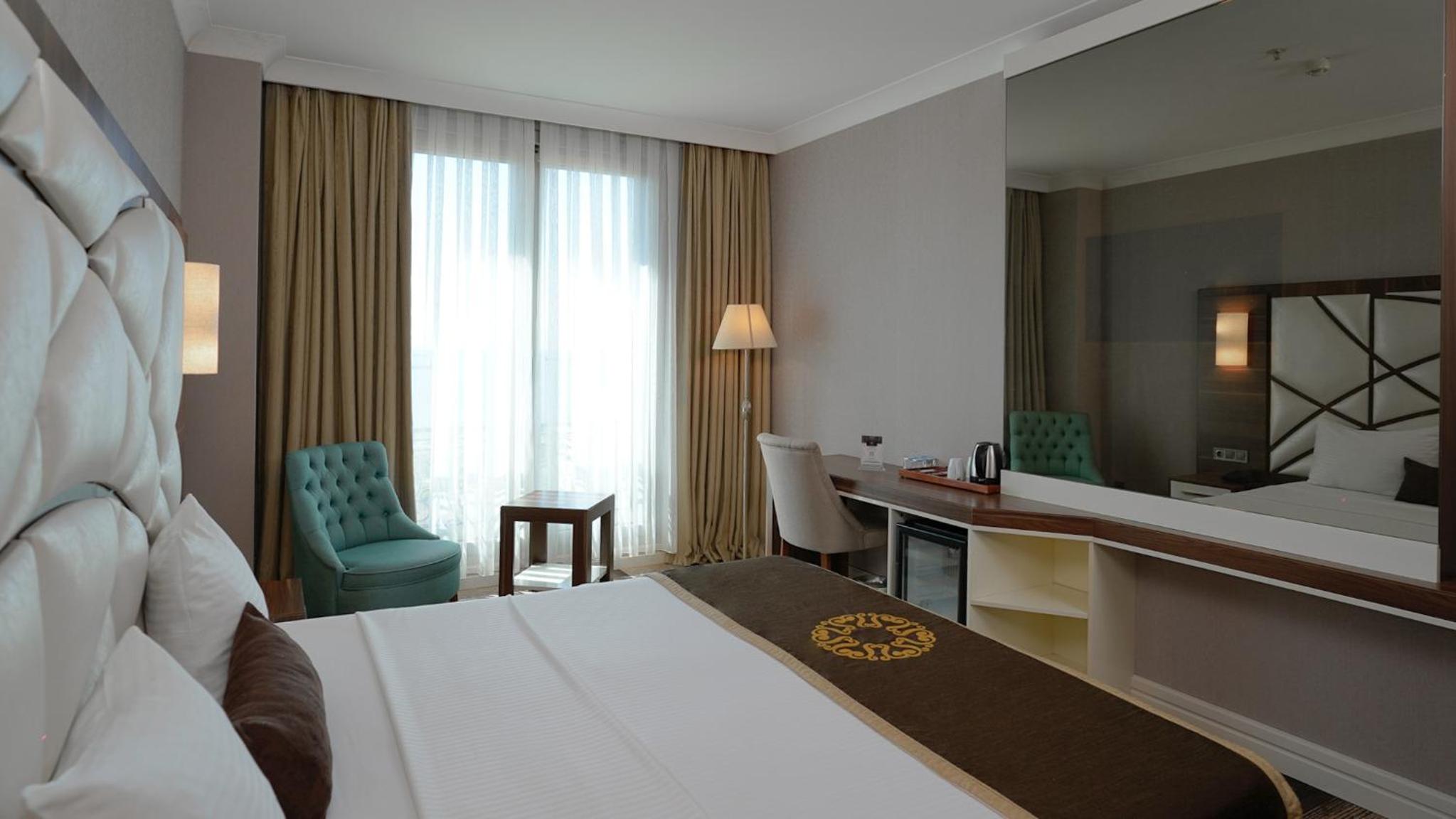 The Grand Mira Business Otel - Image 41