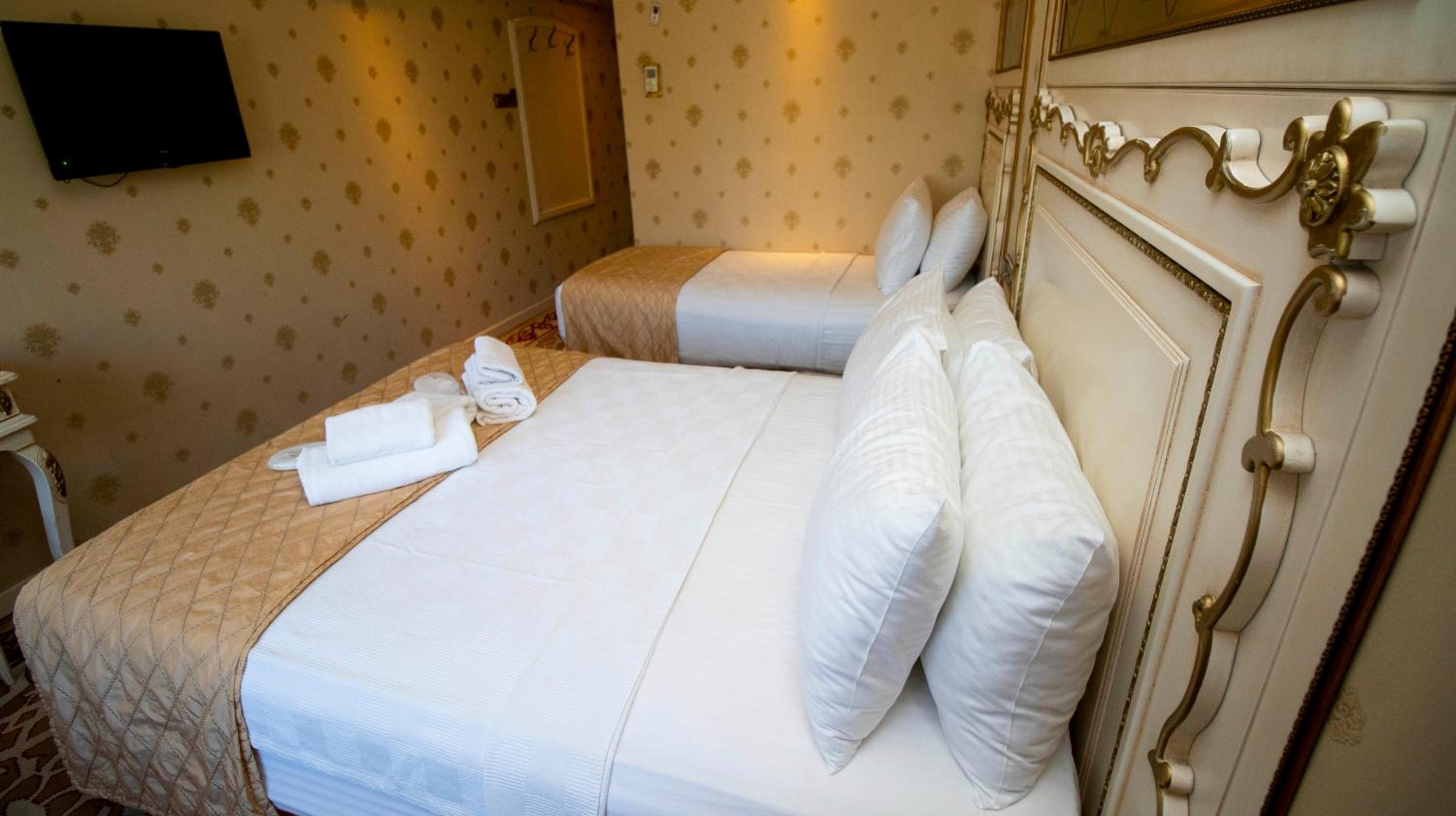 Hotel Buyuk Hamit becomes Buyuk Hamit Otel. - Image 26