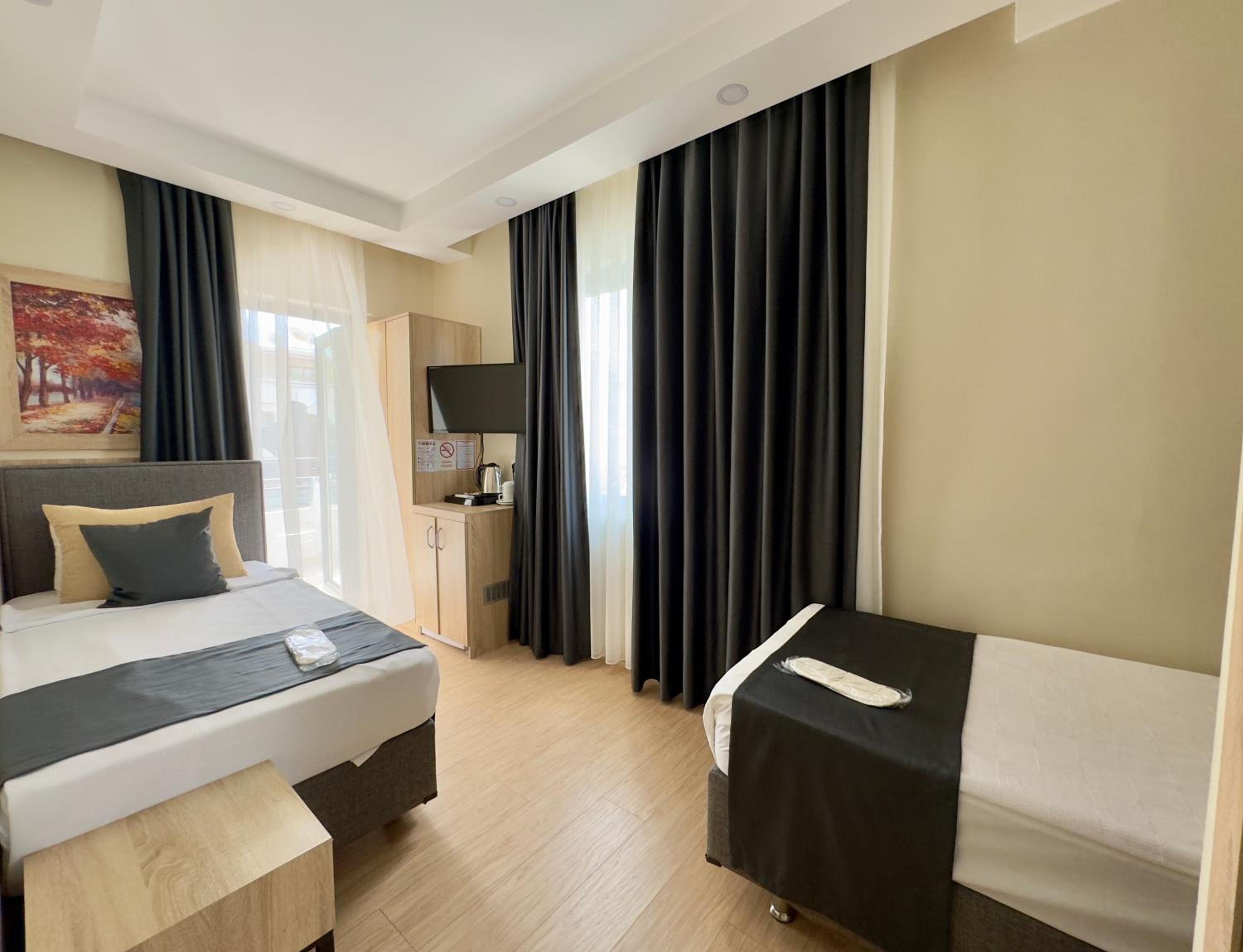 Deniz Boutique Hotel - Image 13