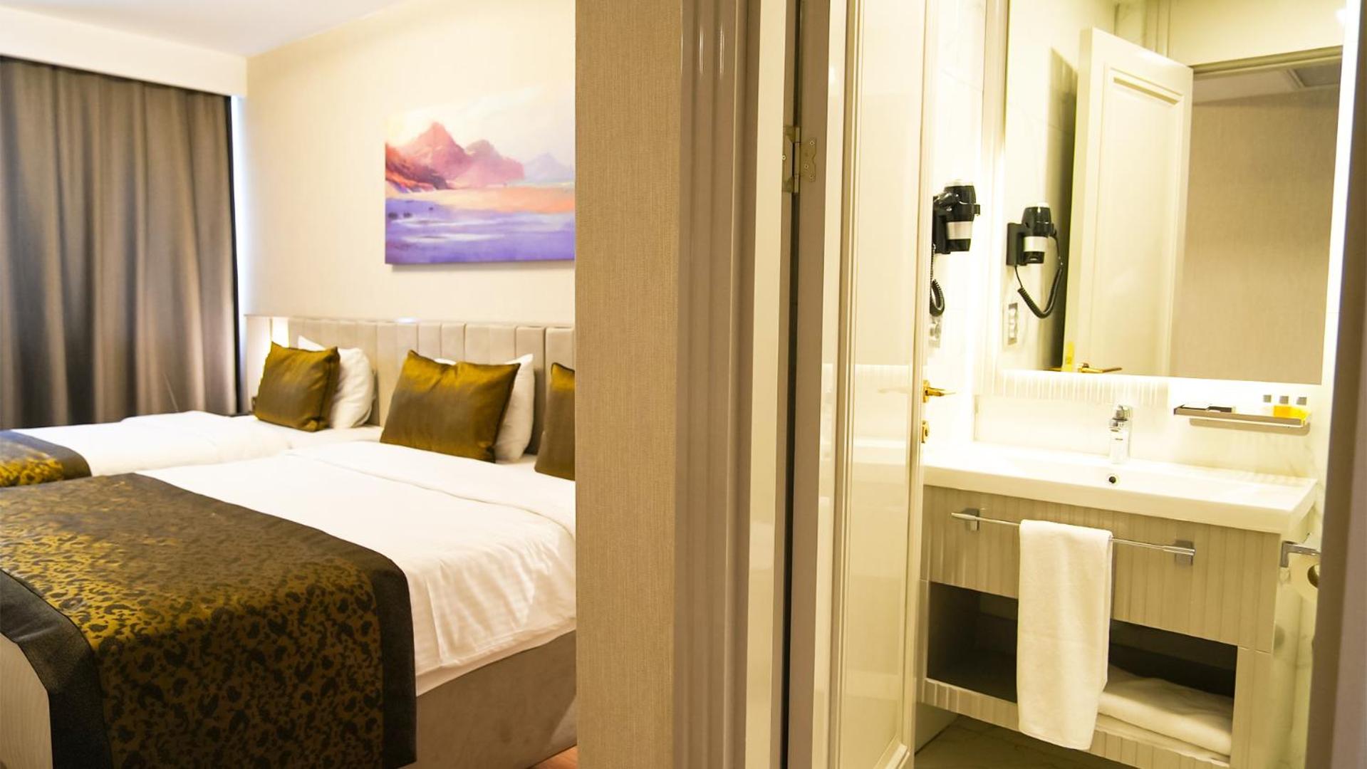 Sky Hill Hotel - Image 106